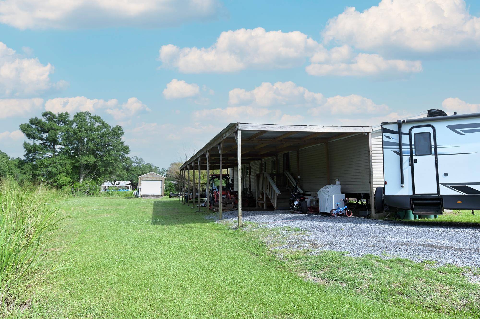 Houma, LA 70364,342 Hummingbird Drive