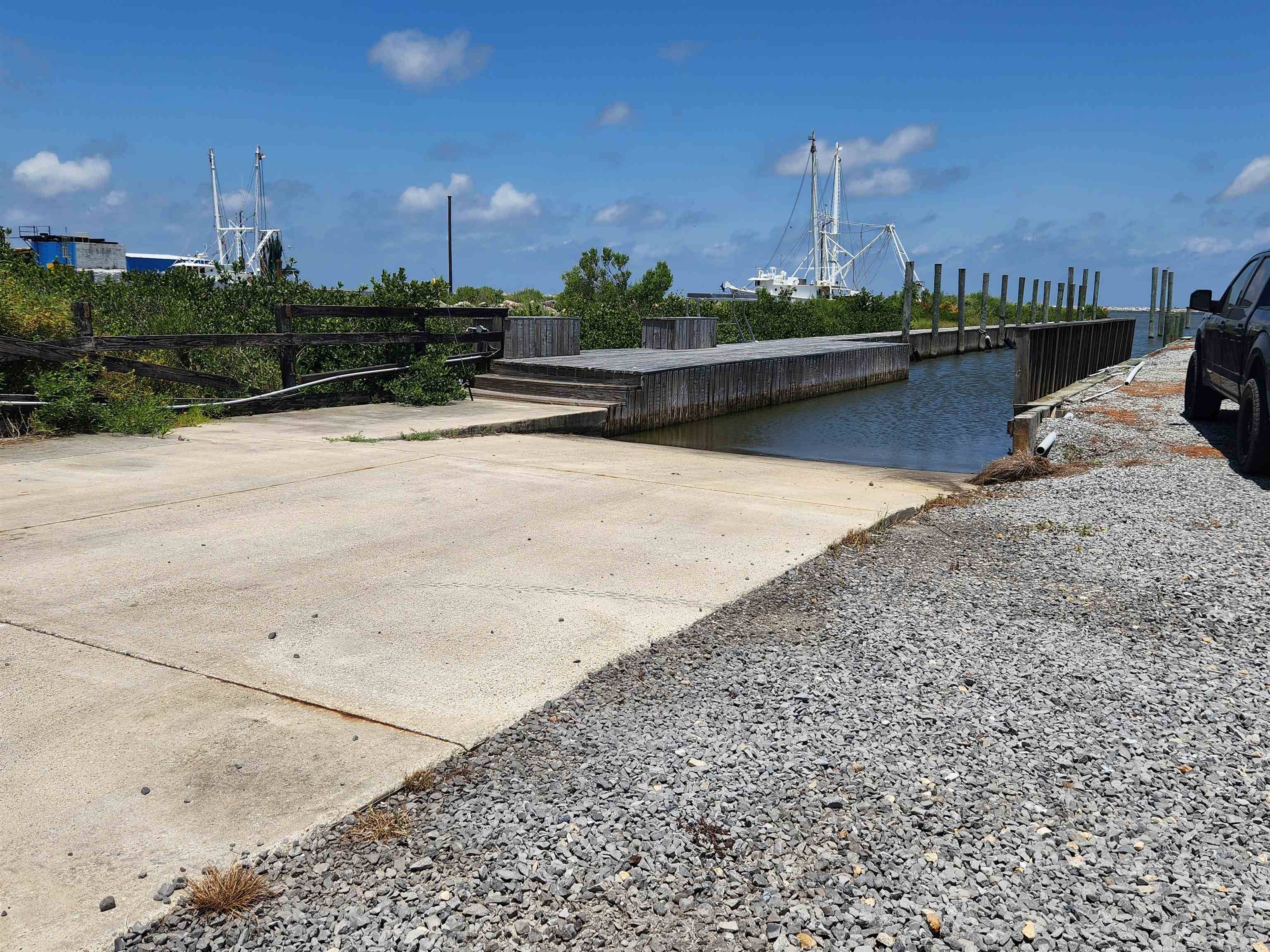 Grand Isle, LA 70358,179 Tropical Landing Ln