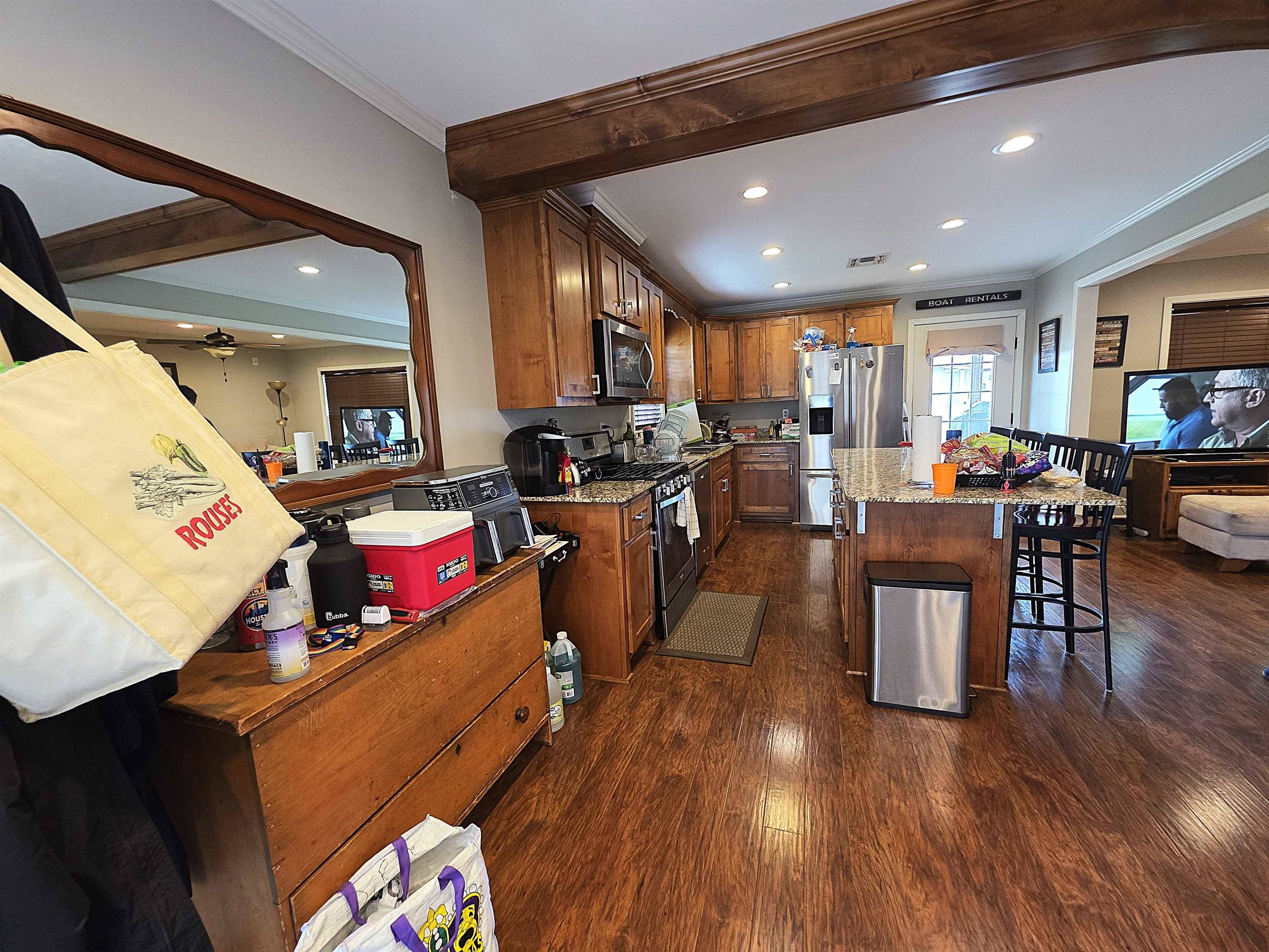 Larose, LA 70373,207 East 2nd Street