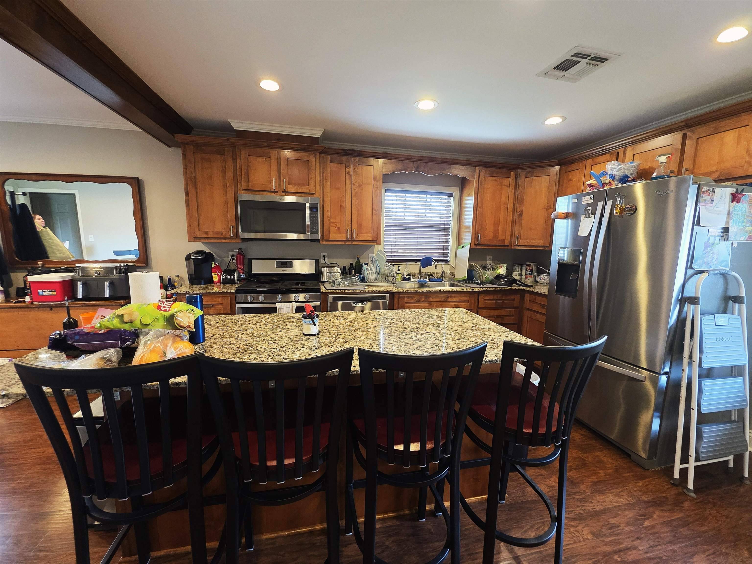 Larose, LA 70373,207 East 2nd Street