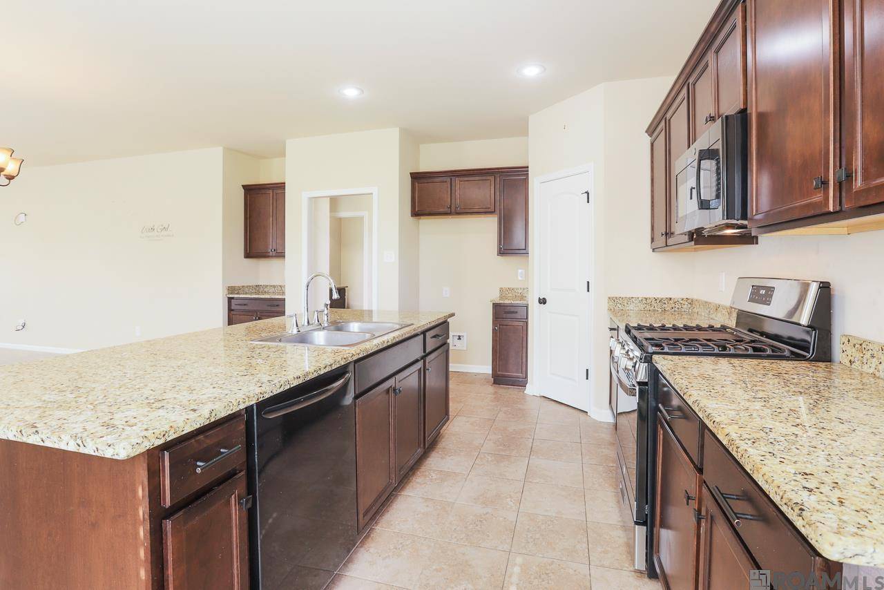 Zachary, LA 70791,8663 Hackberry Ridge Ave