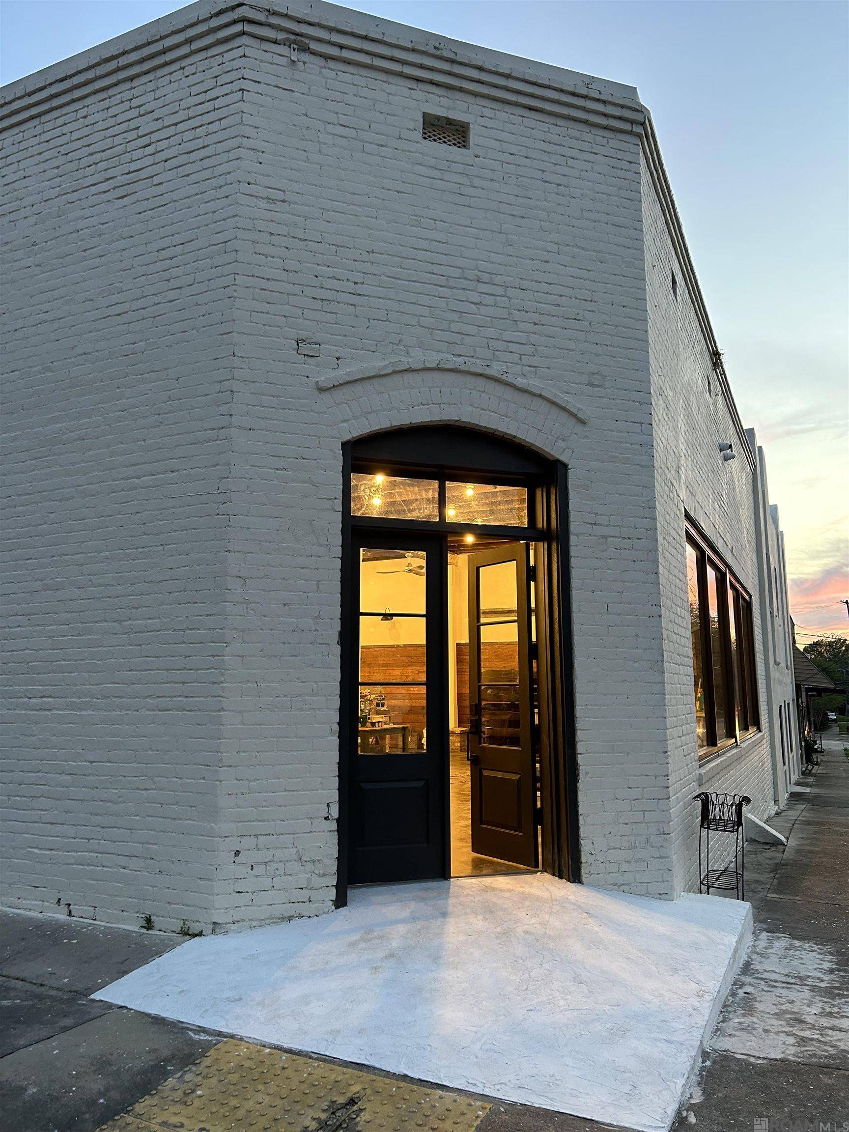 Woodville, MS 39669,711 Main St