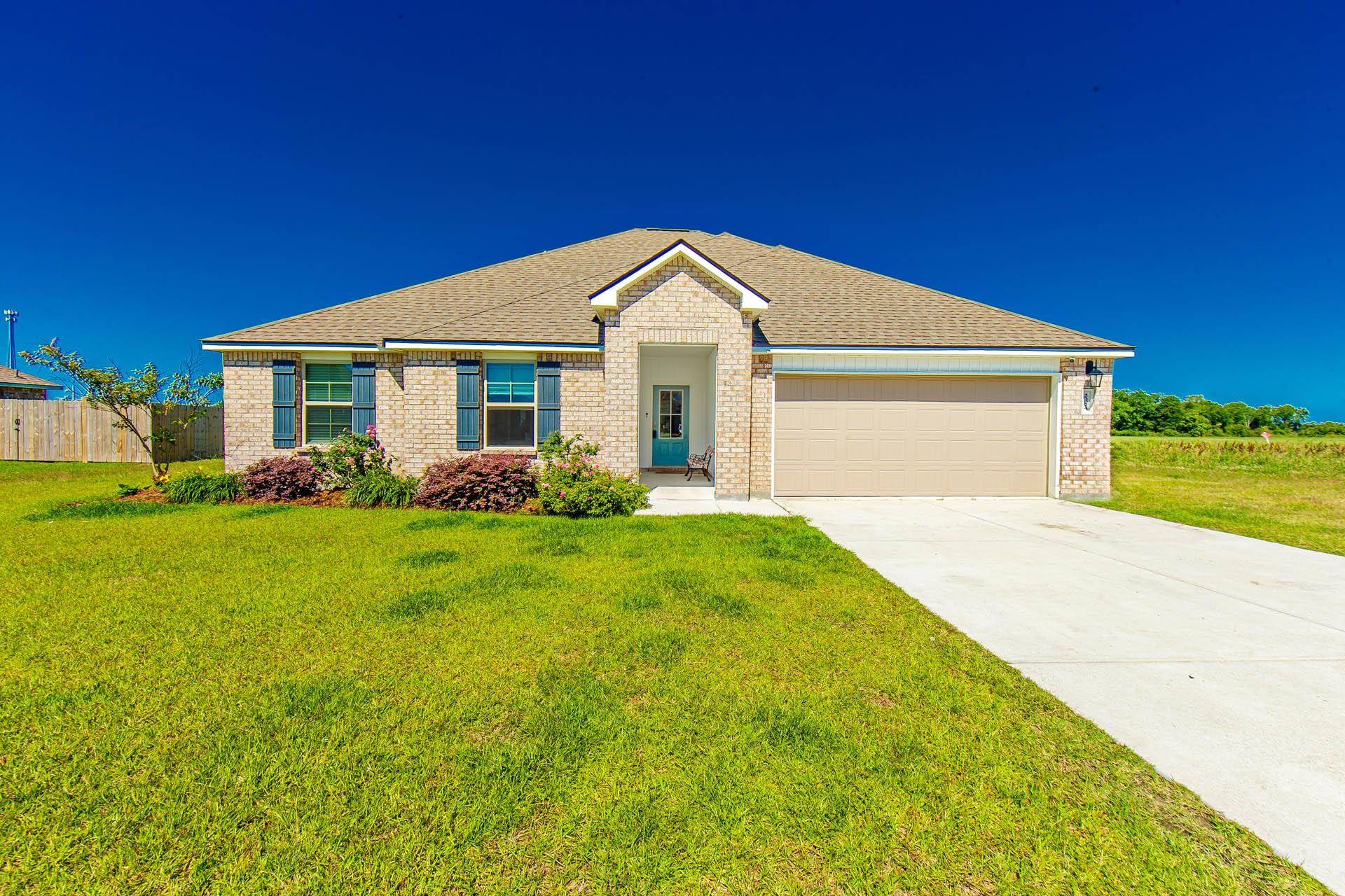 Vacherie, LA 70090,23074 Riverbank St