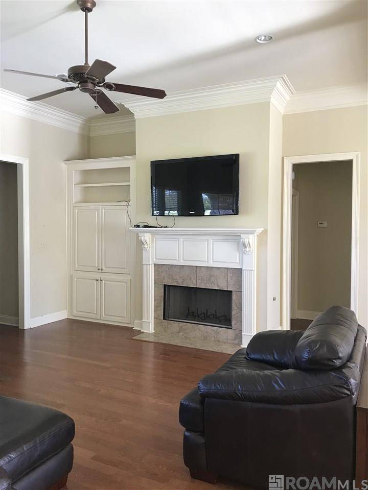 Baton Rouge, LA 70809,9068 Foxgate Dr
