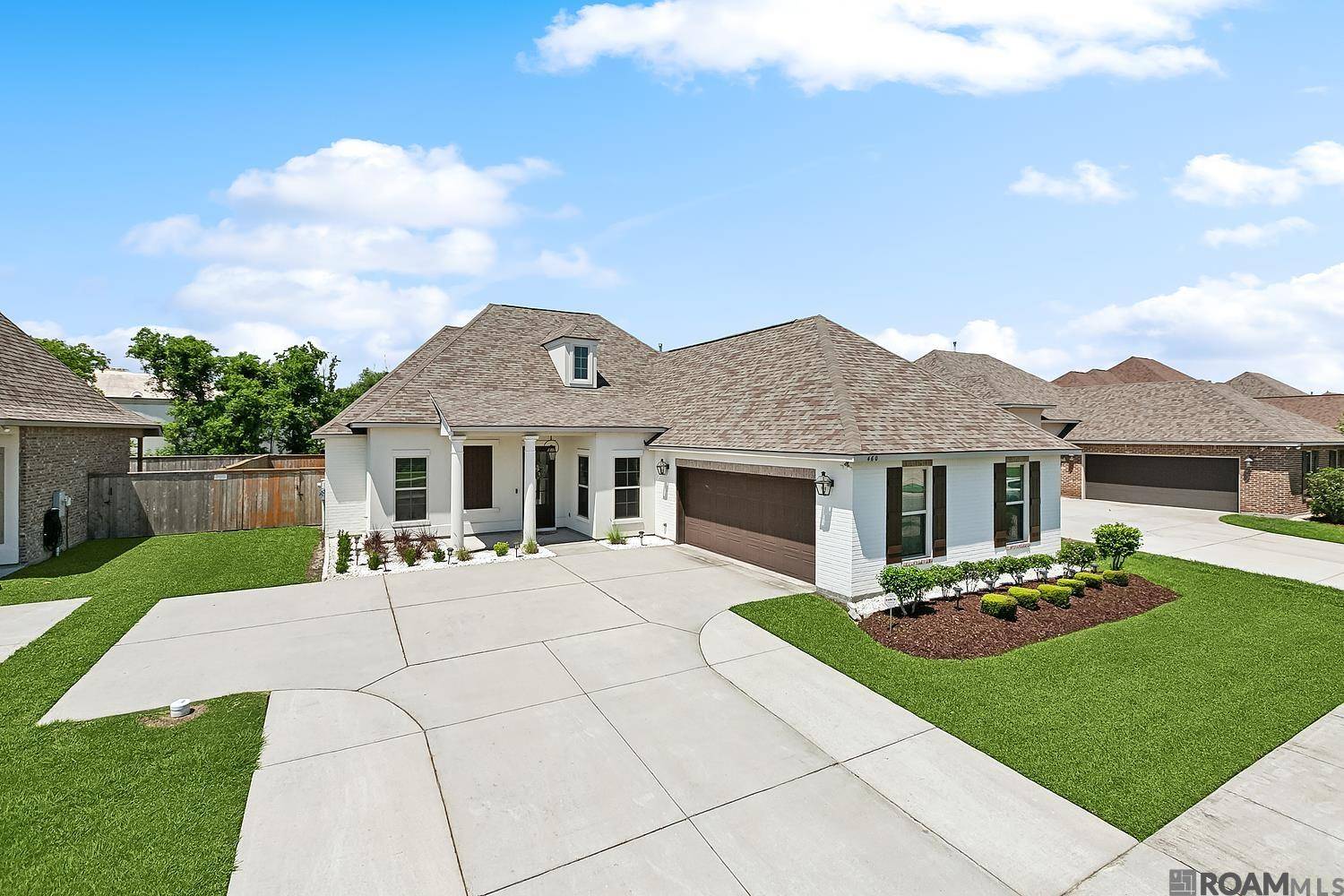 Gonzales, LA 70737,460 Lakehaven Dr