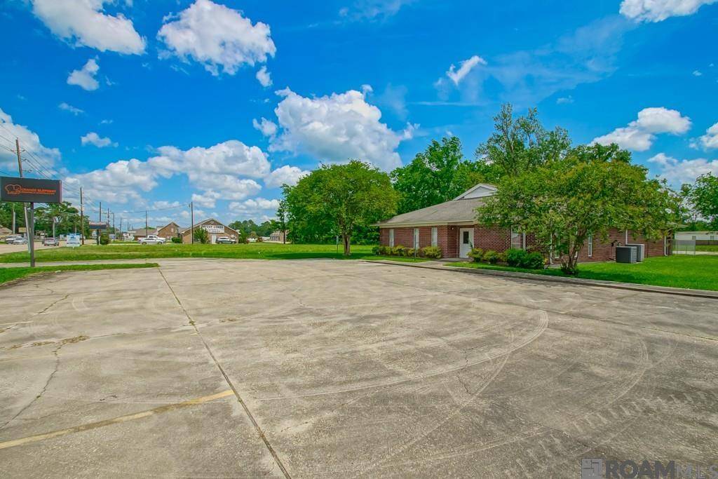 Gonzales, LA 70737,2146 S Burnside Ave