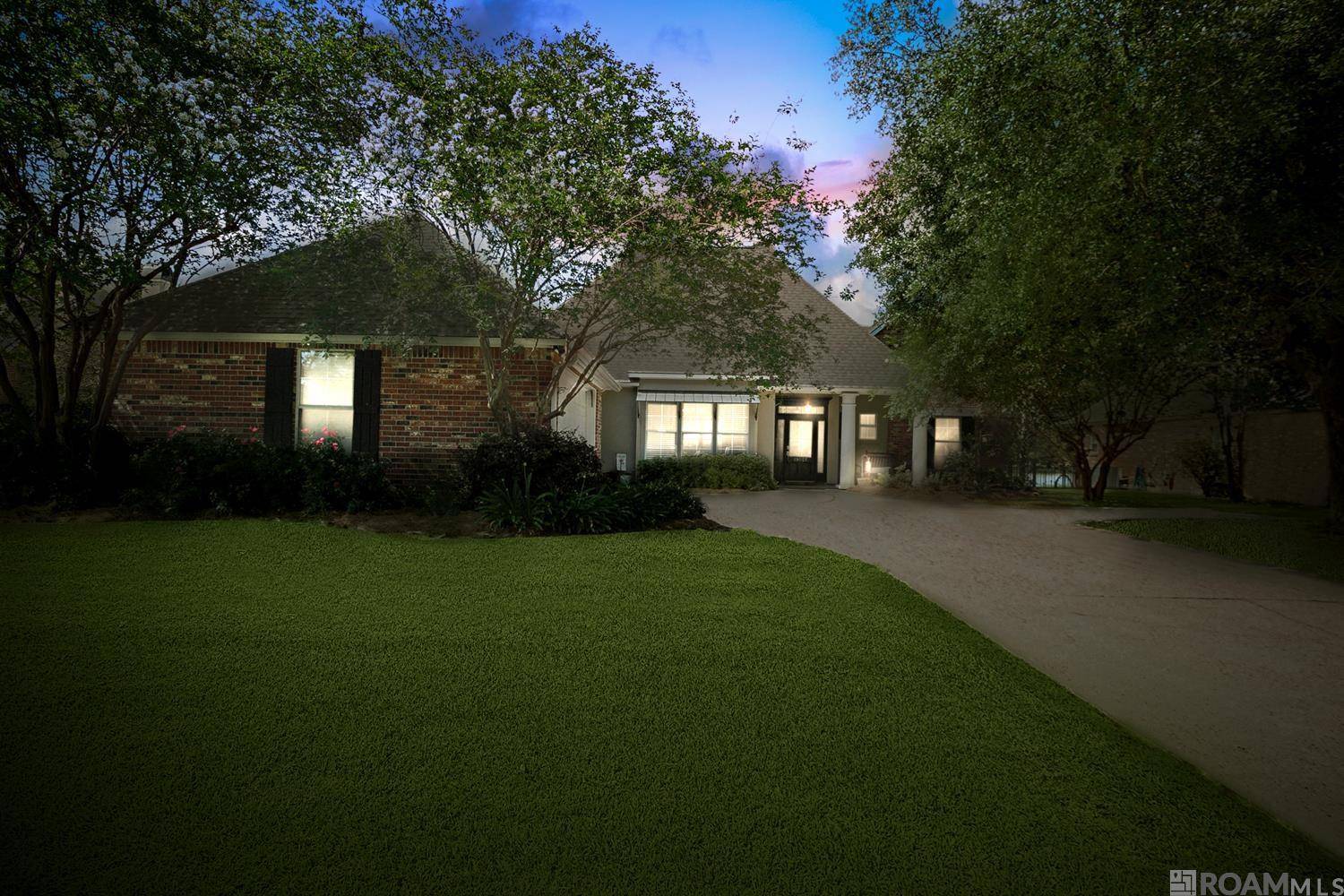 Baton Rouge, LA 70817,19025 Vignes Lake Ave