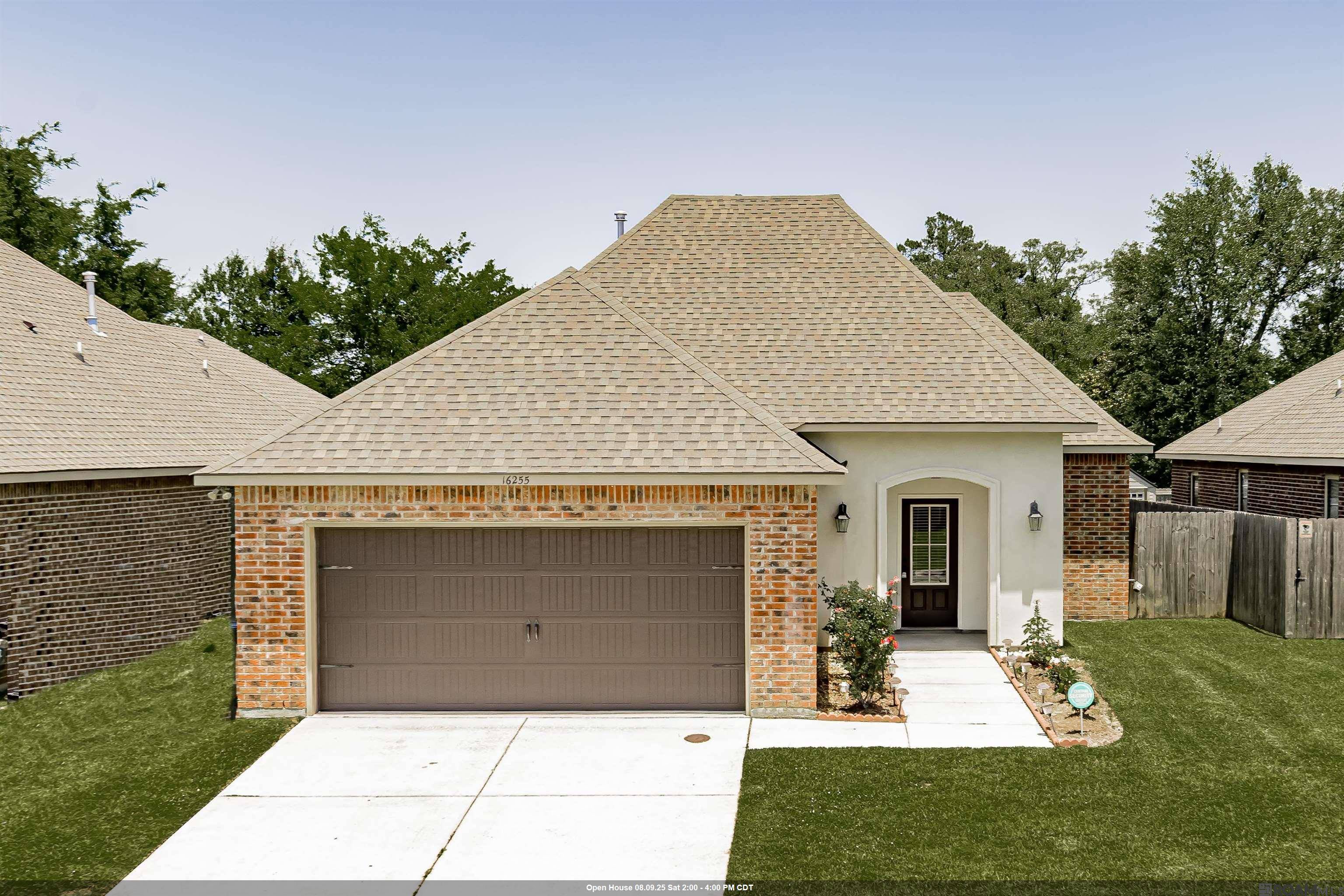 Saint George, LA 70817,16255 White Rose Dr
