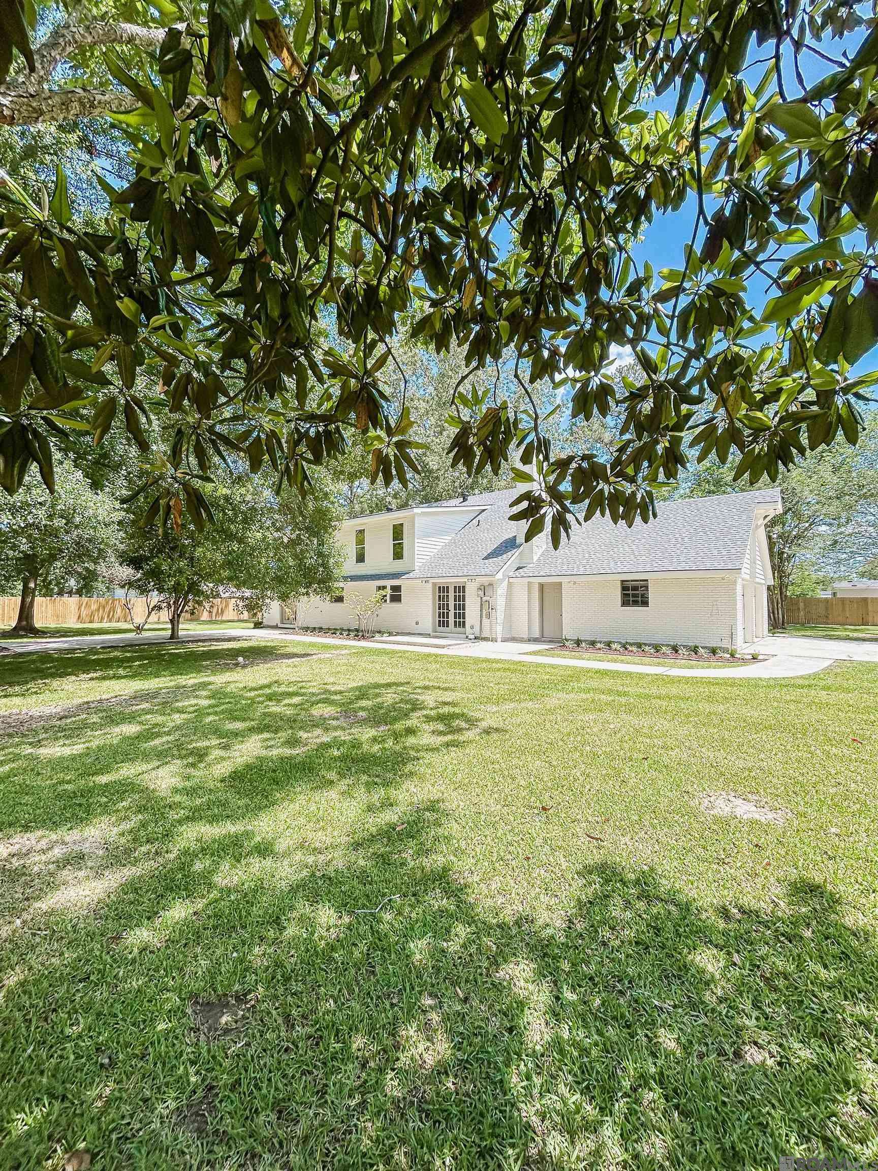 Gonzales, LA 70737,12354 Rue De Le Bois Rd