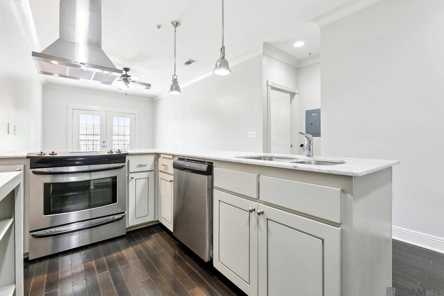 Baton Rouge, LA 70808,7248 Perkins Rd ##209