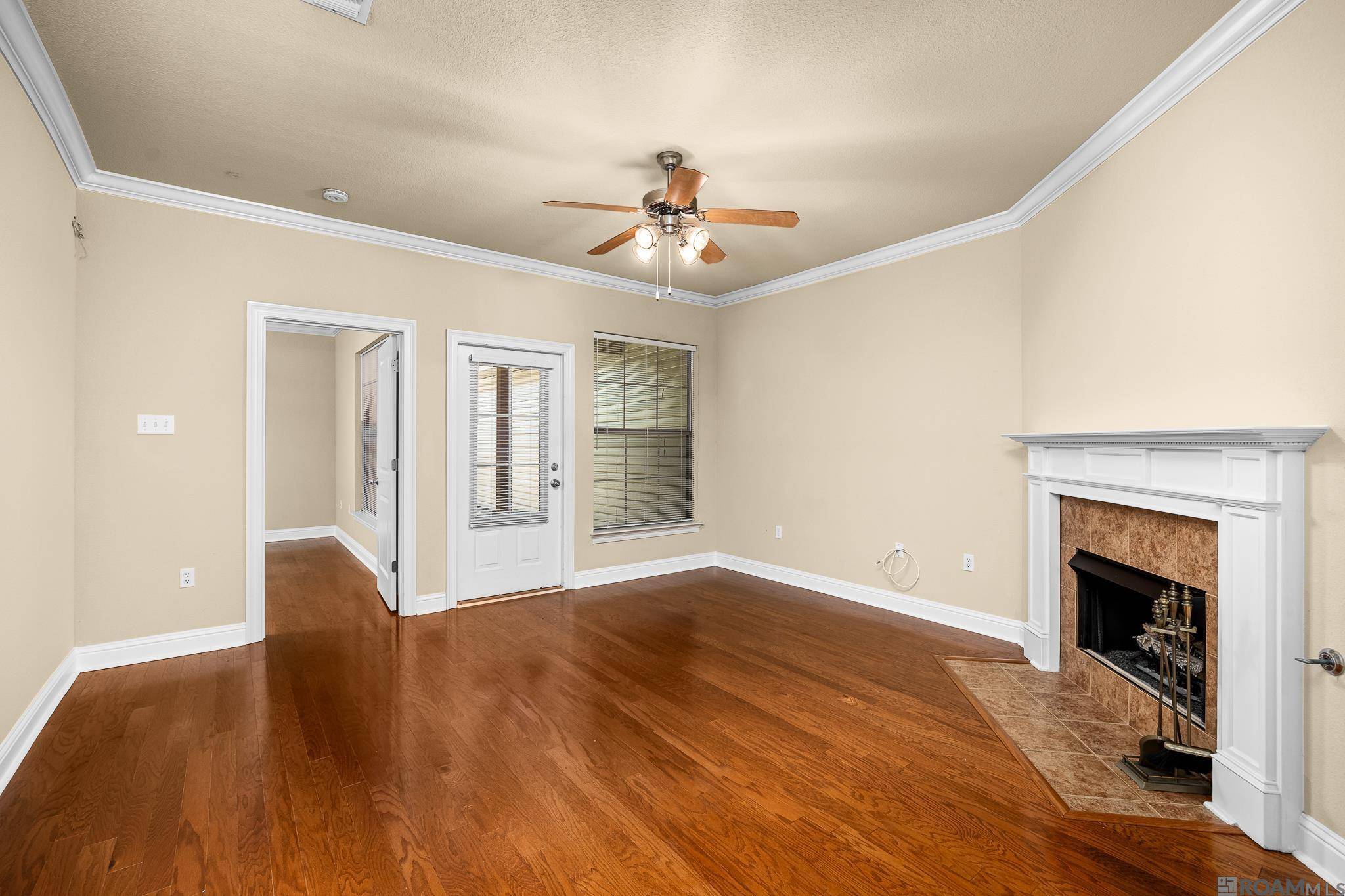 Baton Rouge, LA 70808,4990 Jamestown Ave ##57