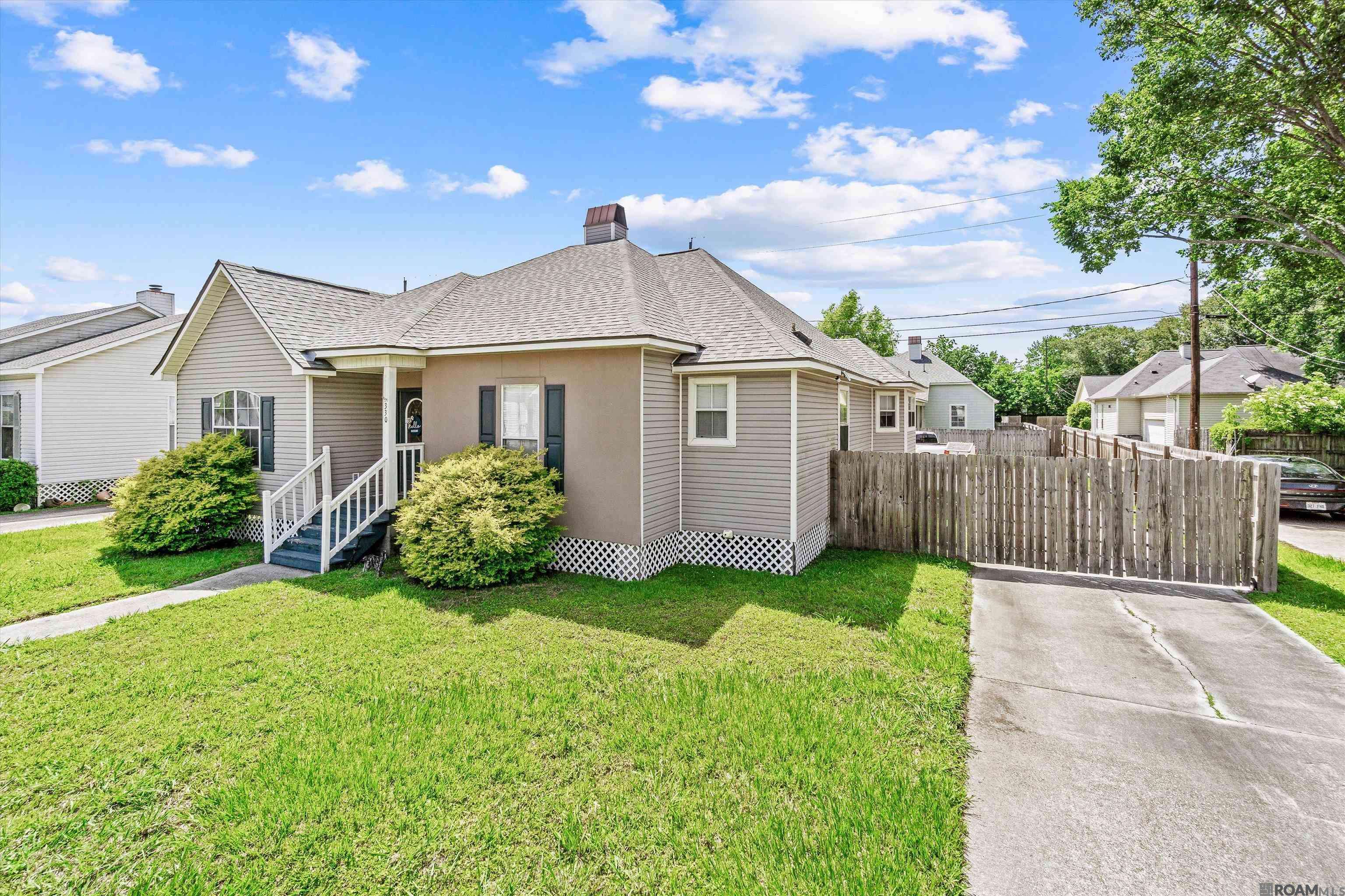 Baton Rouge, LA 70810,330 Edgehaven Dr