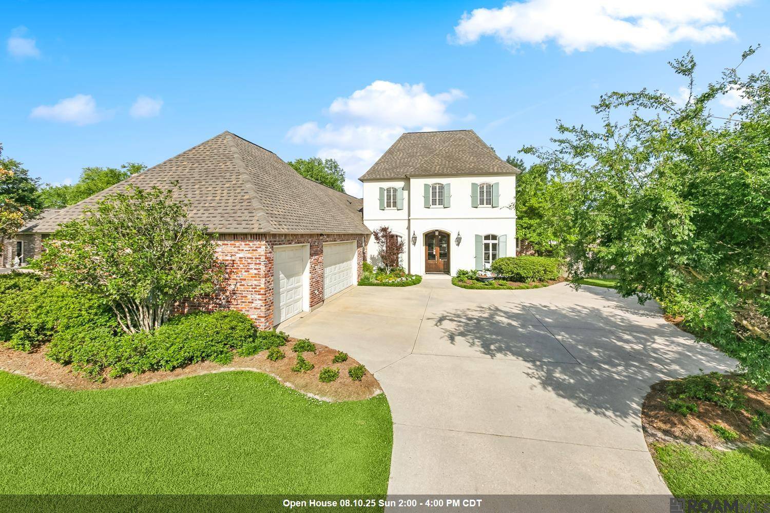 Baton Rouge, LA 70810,10321 N Lake Estates Ave