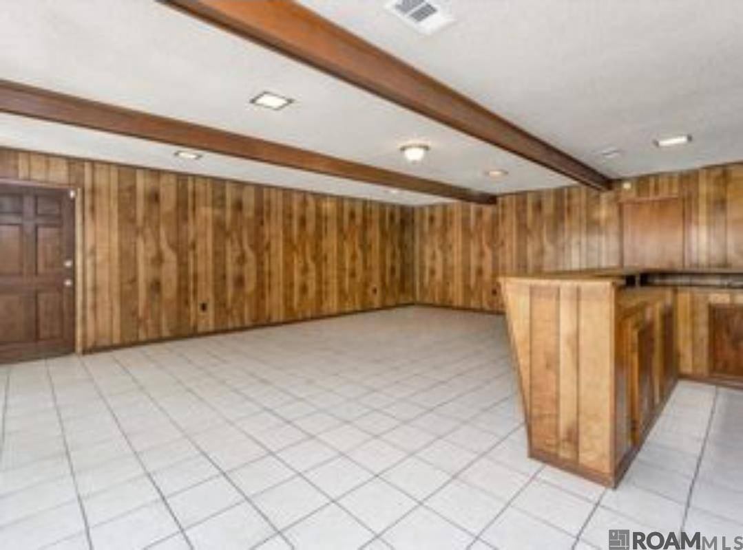 Baton Rouge, LA 70810,1133 Flora Ln