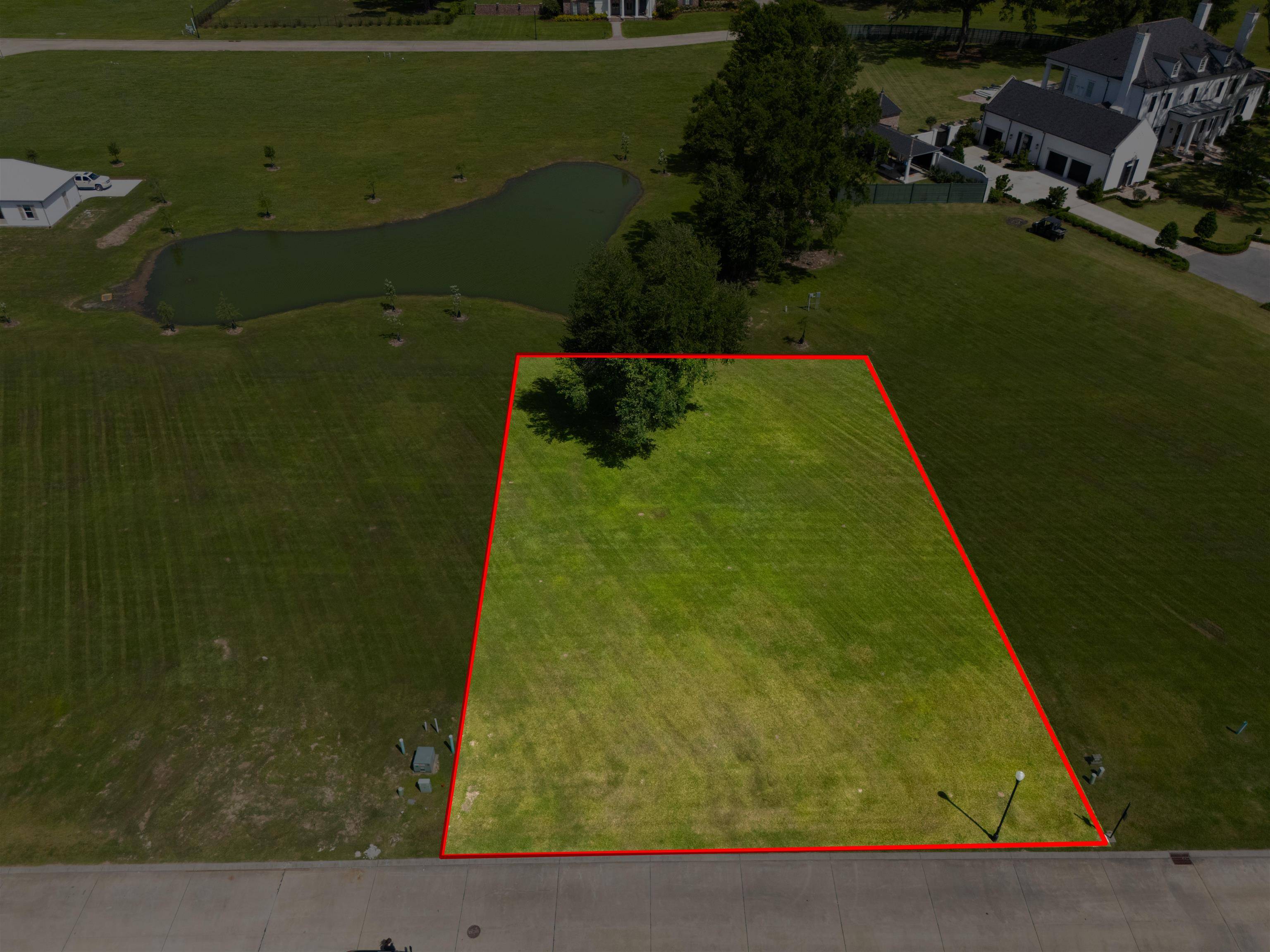Thibodaux, LA 70301,465 Sweet Grass Loop