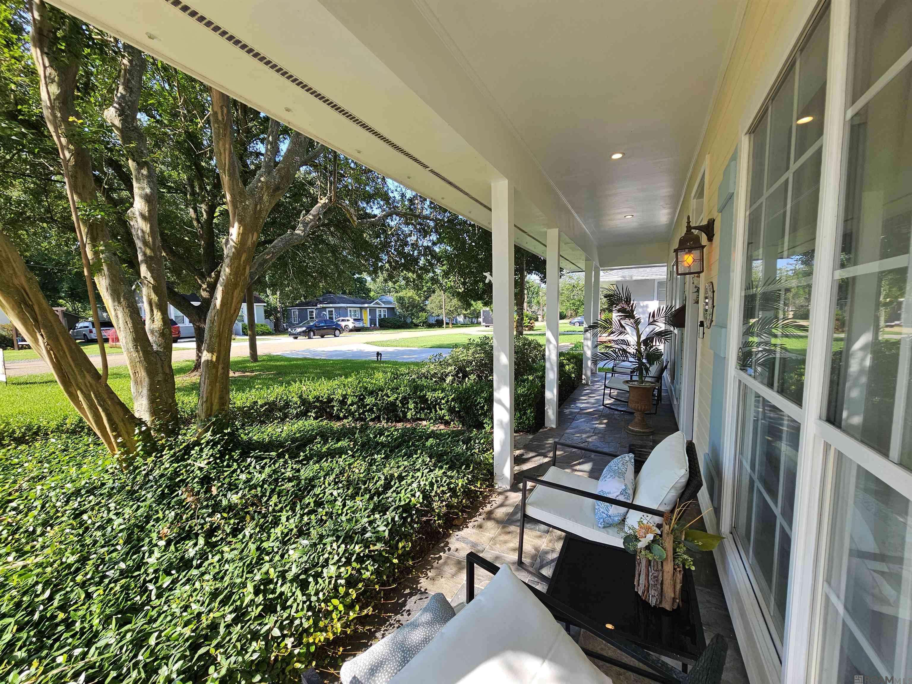 Baton Rouge, LA 70806,5867 Burgundy Ave