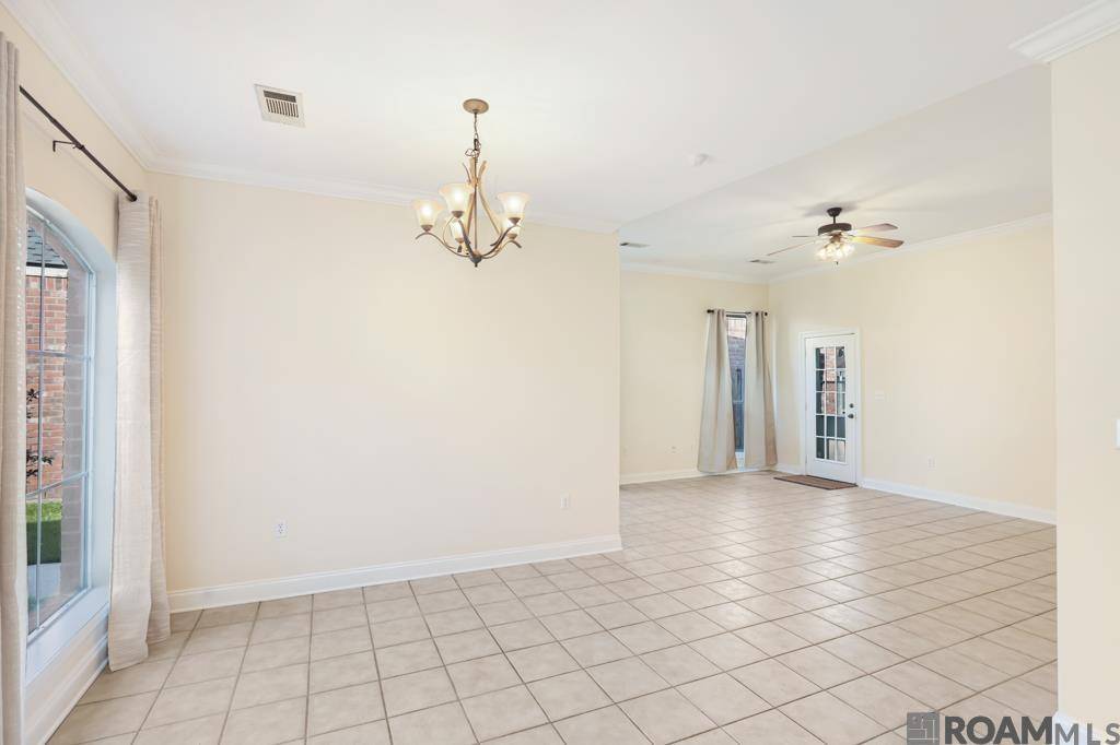 Baton Rouge, LA 70820,3854 Northshore Ave
