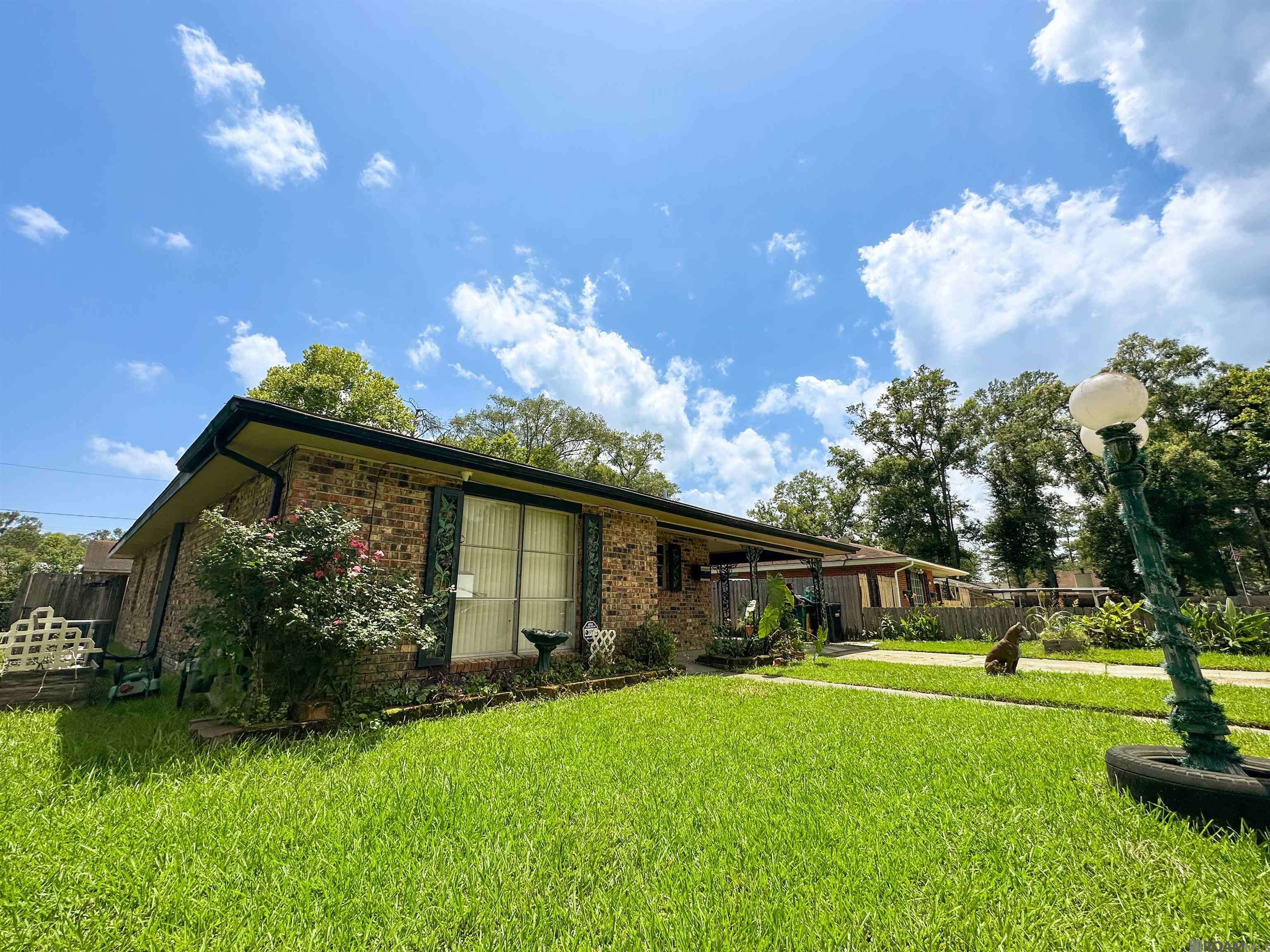 Hammond, LA 70403,105 Felder Dr
