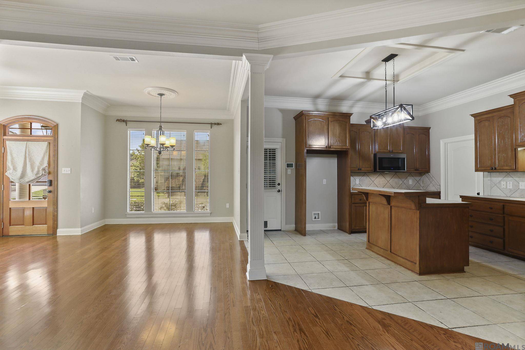 Baton Rouge, LA 70816,10838 Woodleaf Ave