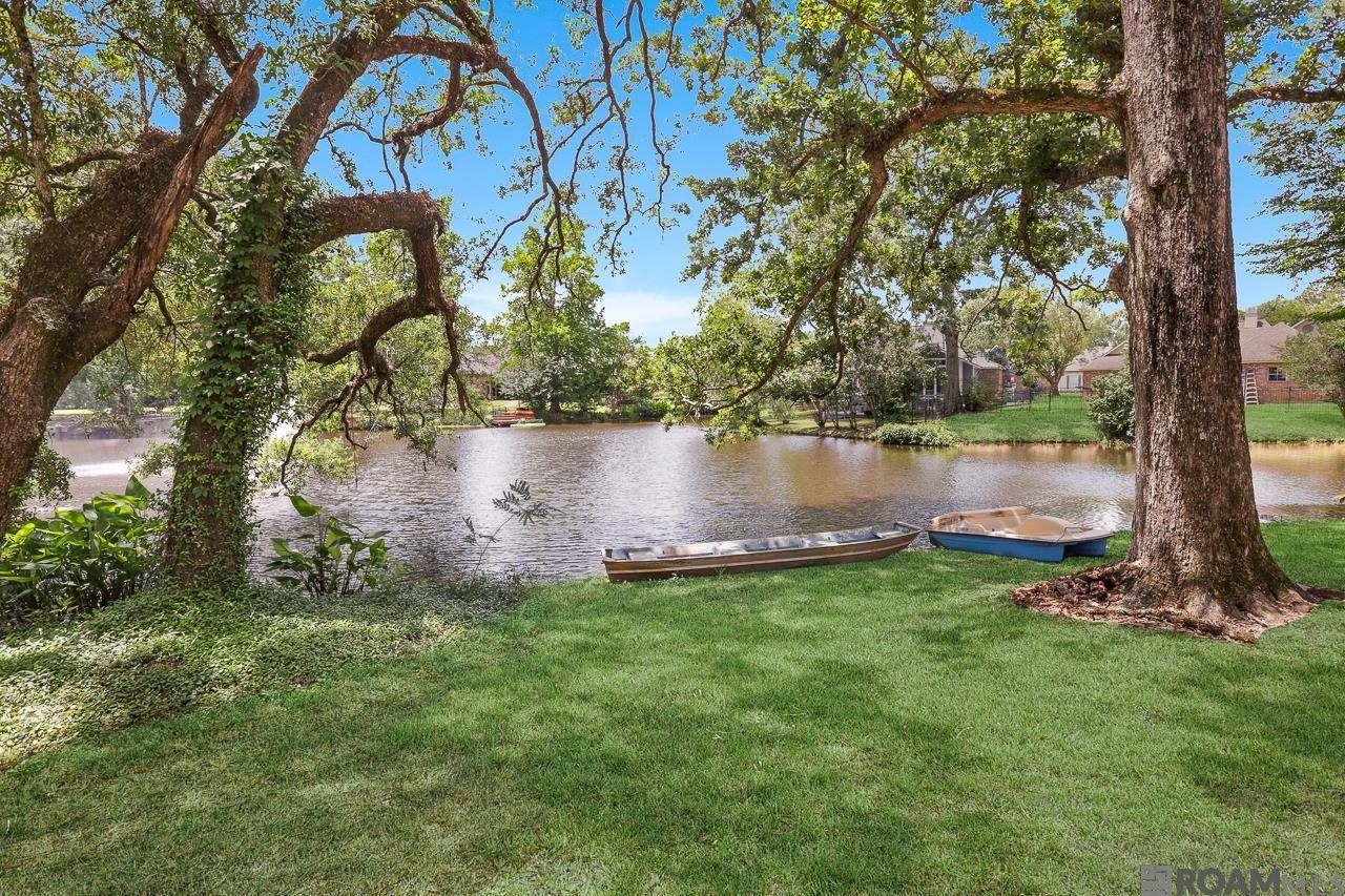 Baton Rouge, LA 70817,10610 Old Lodge Ct