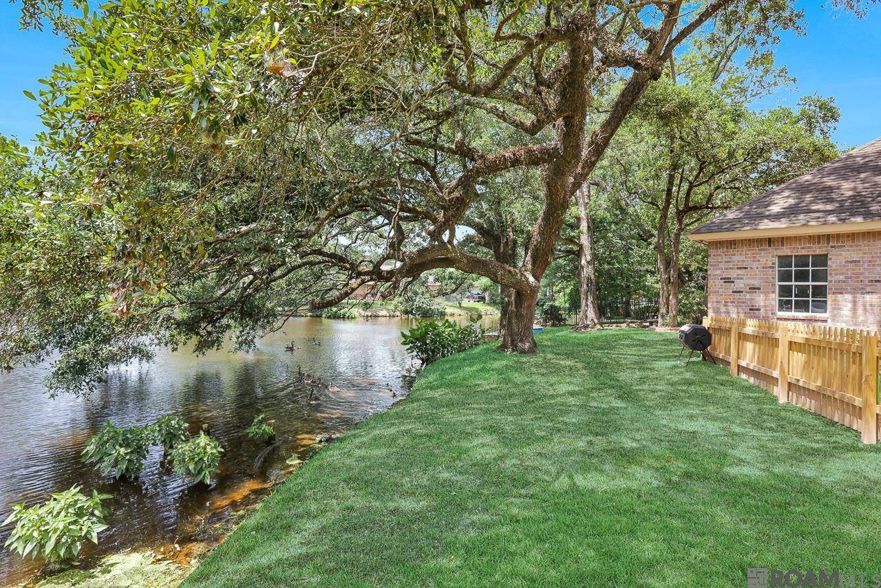 Baton Rouge, LA 70817,10610 Old Lodge Ct