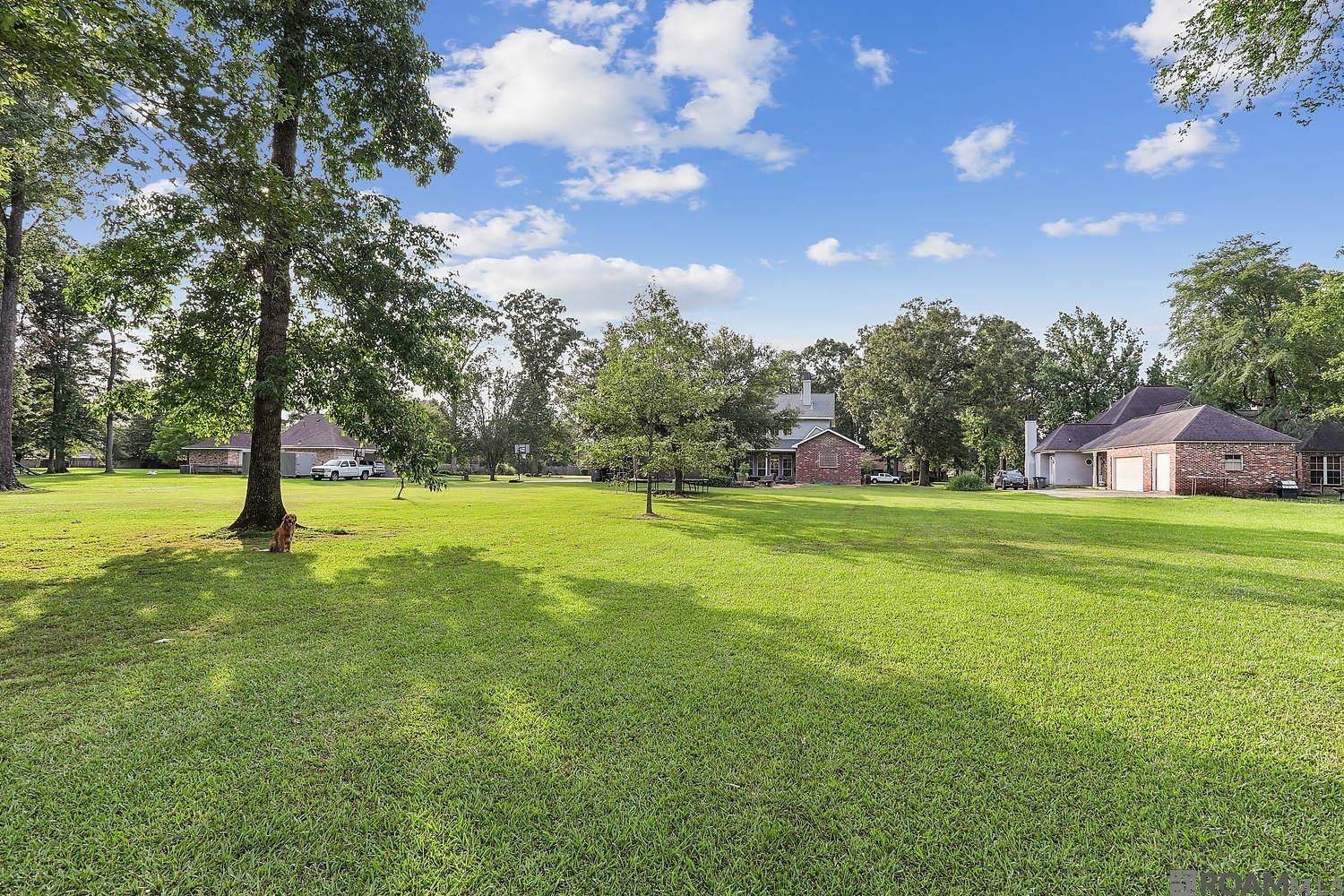 Saint George, LA 70817,17630 Creek Hollow Rd