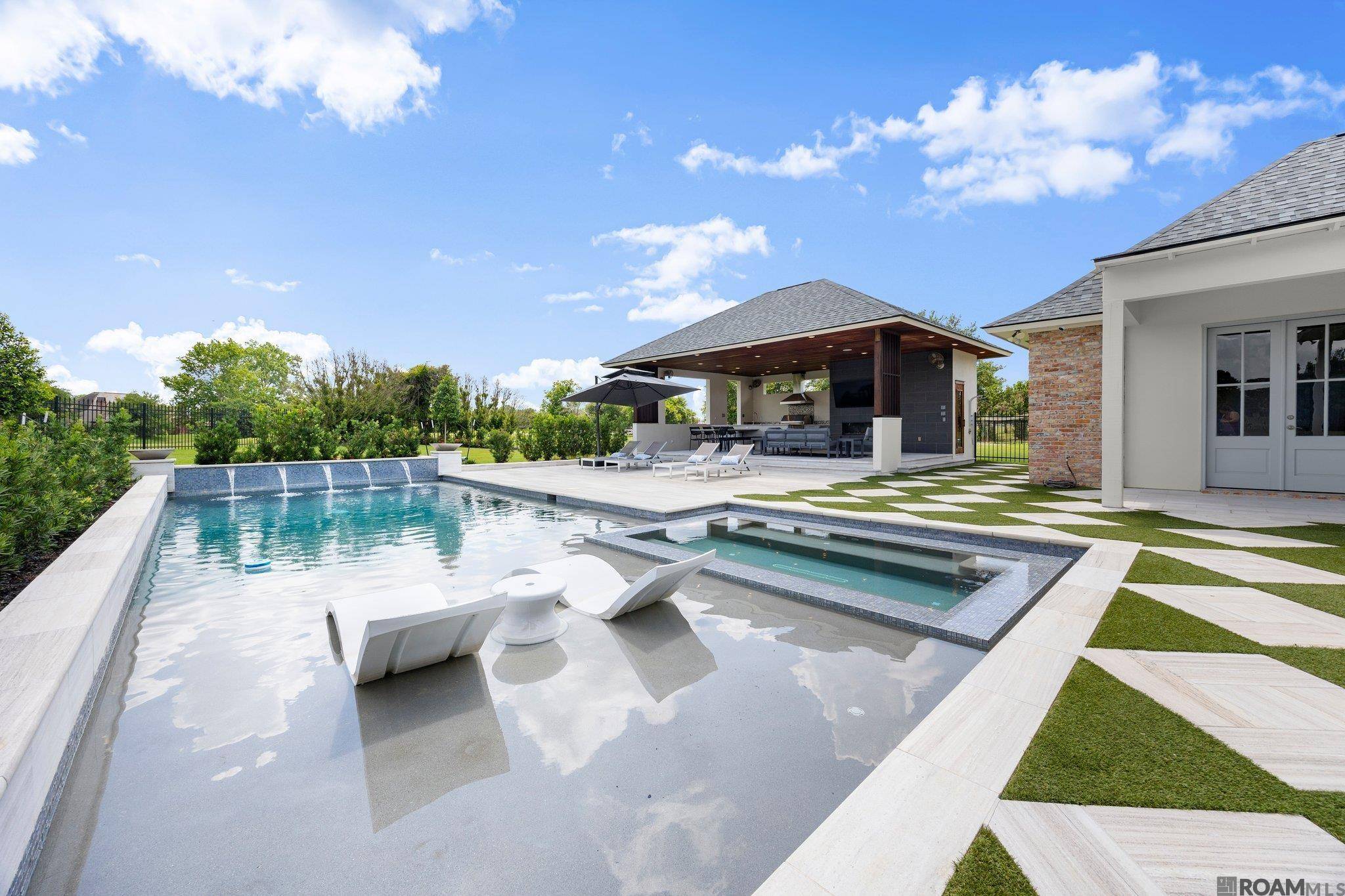 Baton Rouge, LA 70810,3104 Coates Crossing