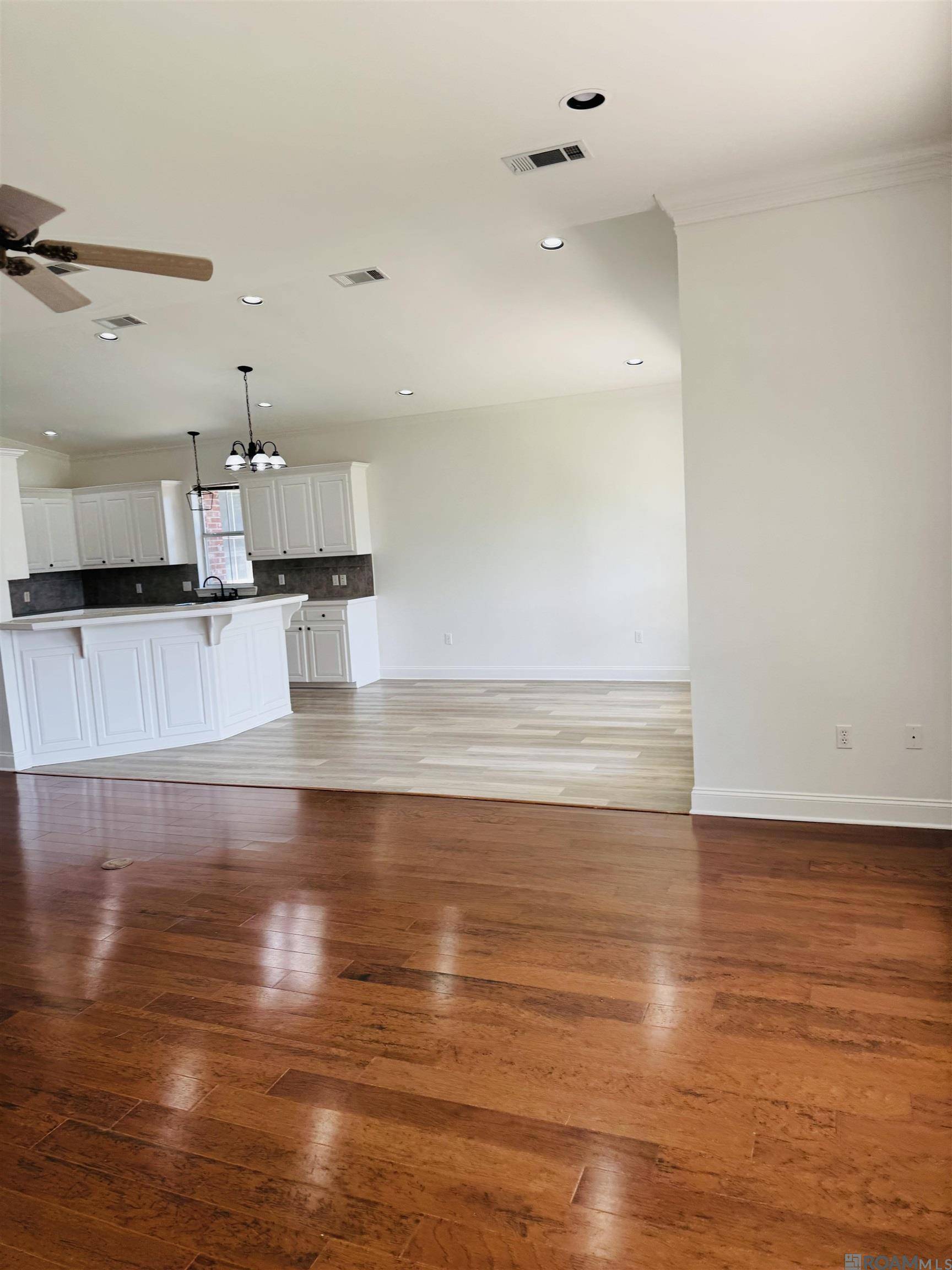 Saint George, LA 70817,17666 Lake Azalea Dr
