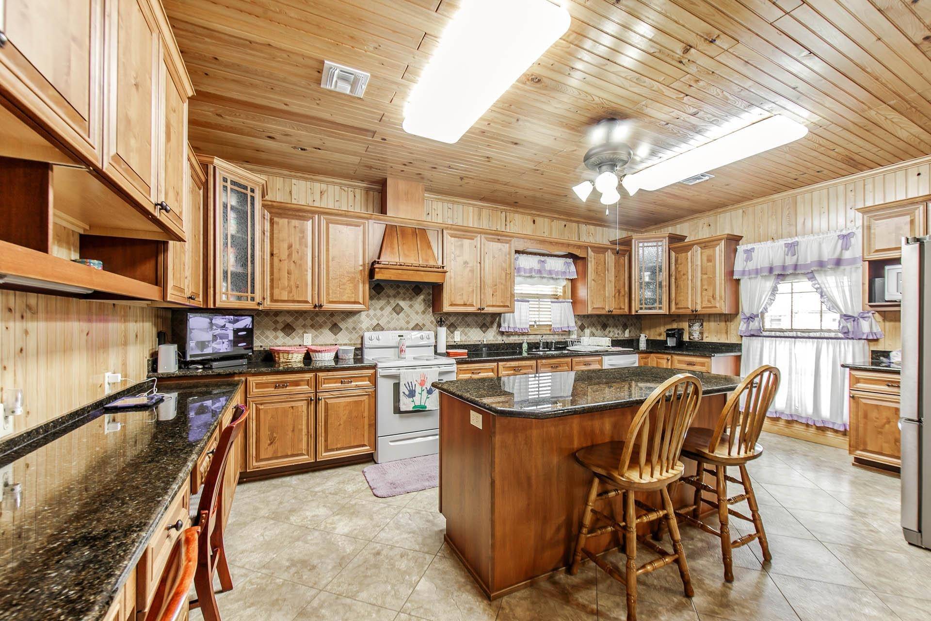 Houma, LA 70360,262 Inglewood Way