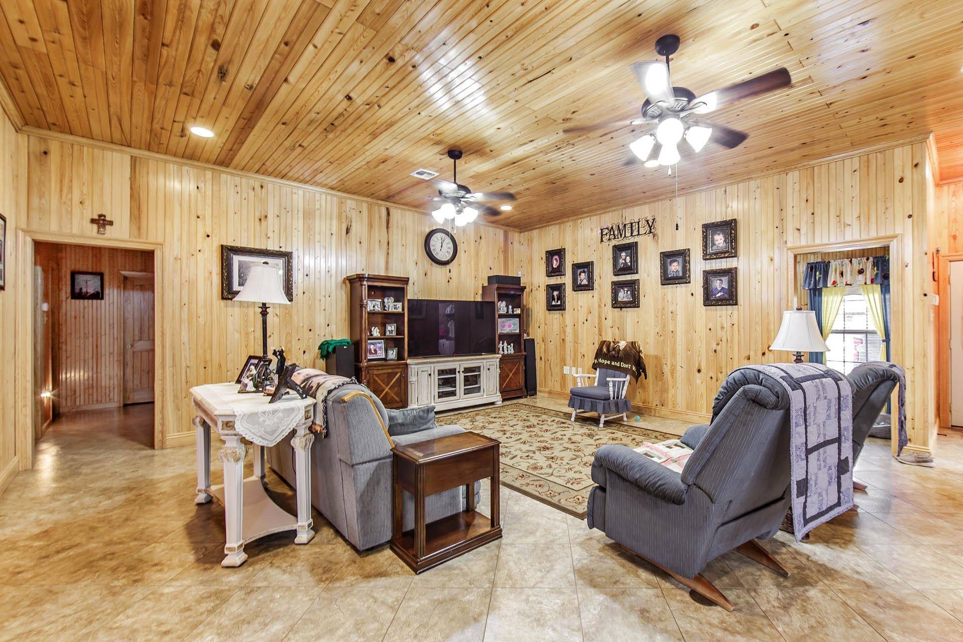 Houma, LA 70360,262 Inglewood Way