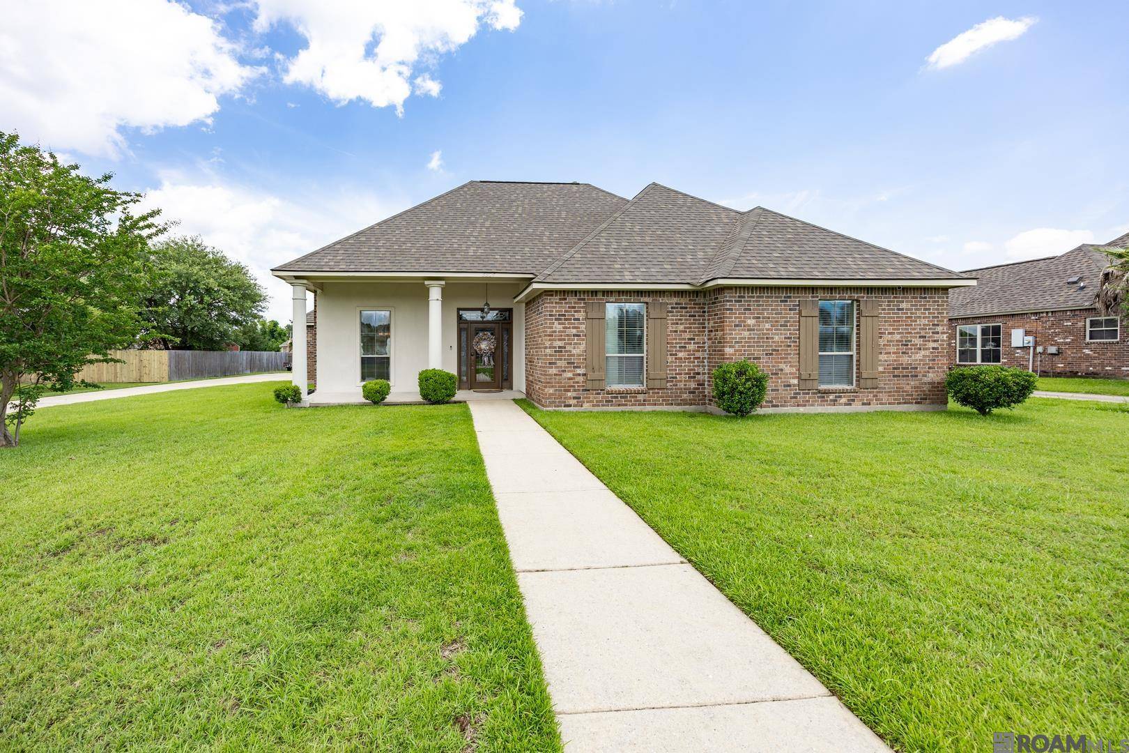 Addis, LA 70710,3324 Rivers Edge Dr