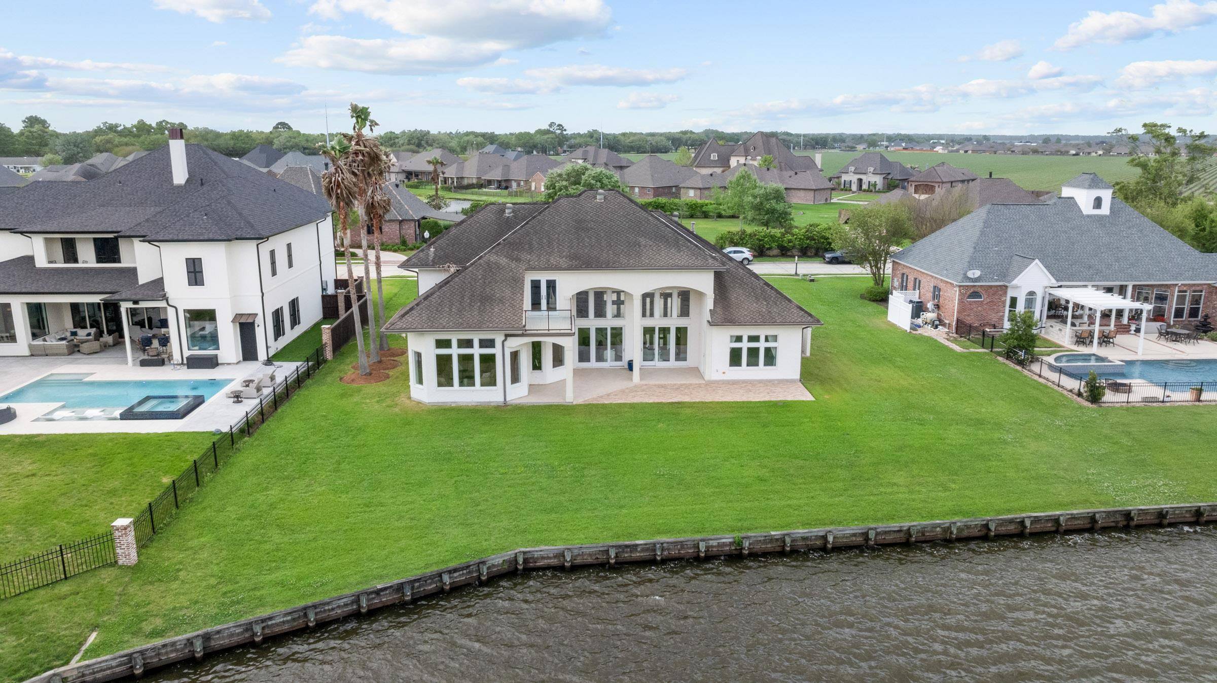 Thibodaux, LA 70301,156 Northlake Drive