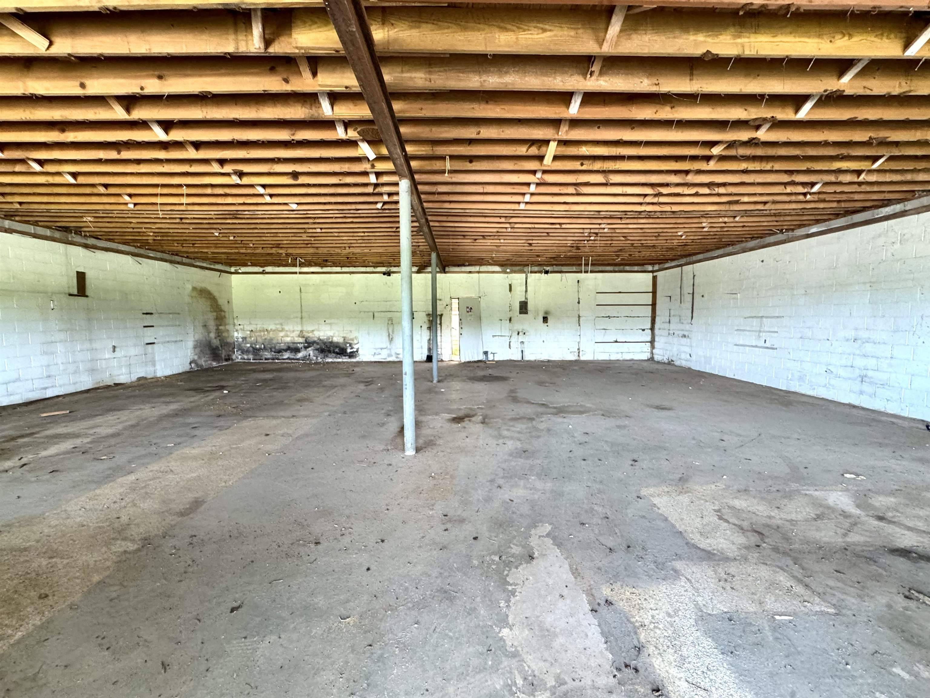 Amelia, LA 70340,3640 Lake Palourde Road