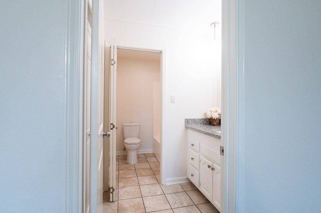 Houma, LA 70363,107 Piping Rock Drive