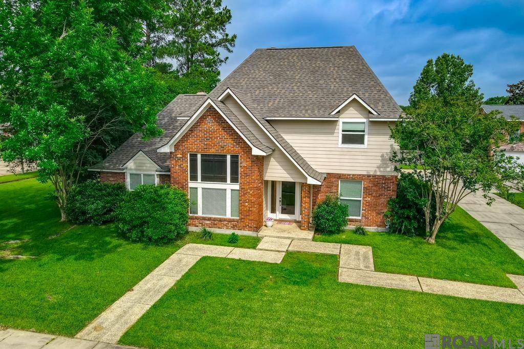 Baton Rouge, LA 70816,12315 N Lake Sherwood Ave