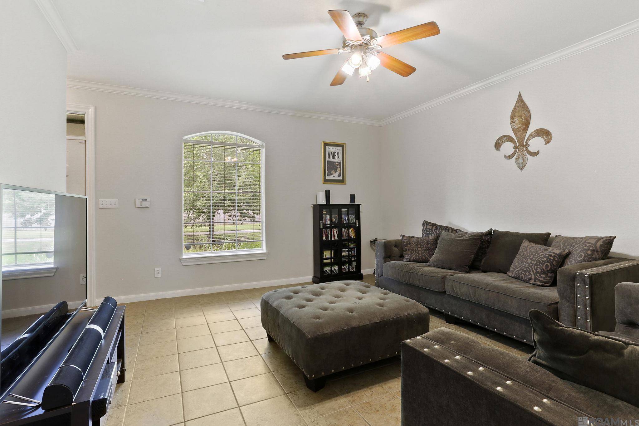 Baton Rouge, LA 70820,4000 Lake Beau Pre ##82