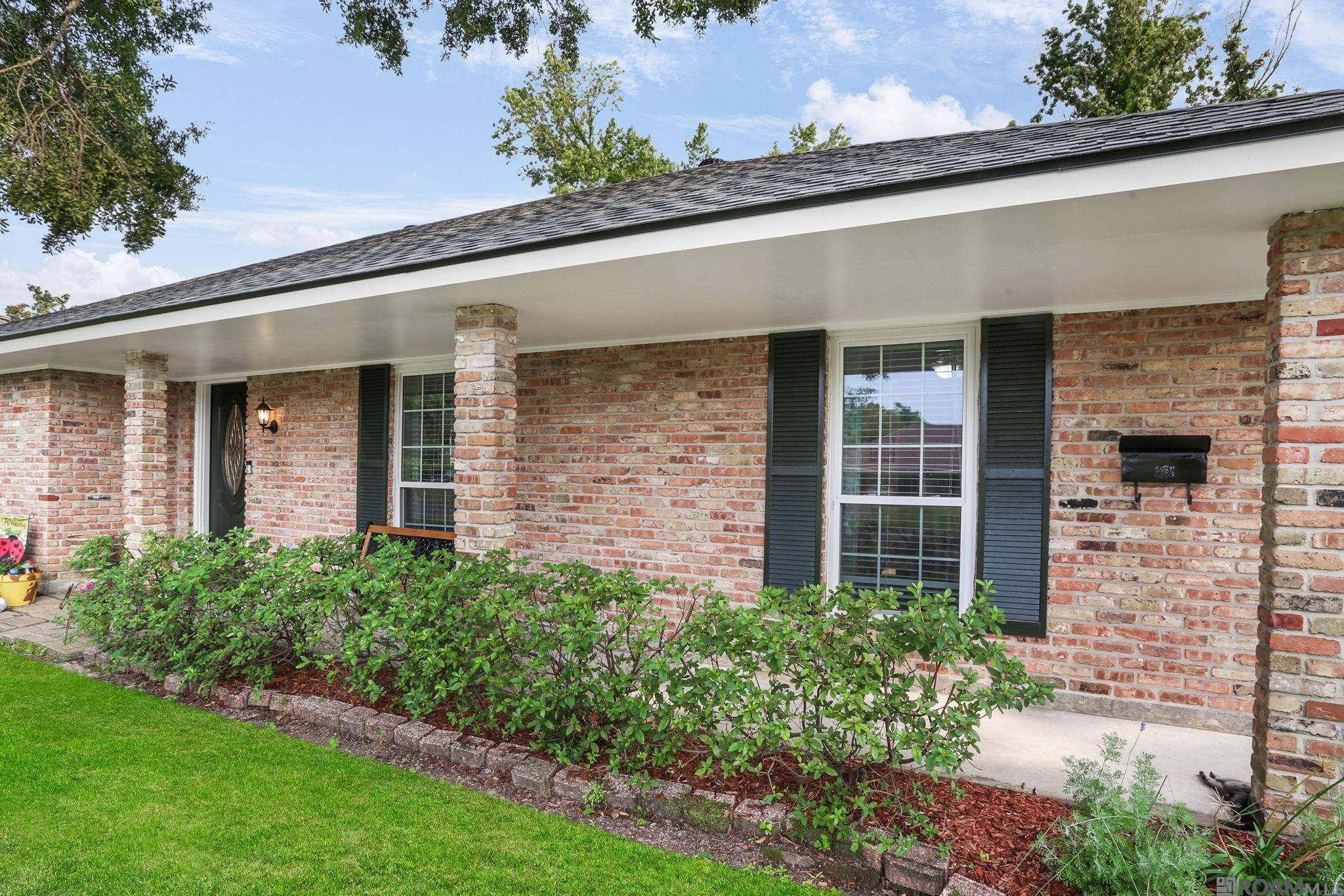 Baton Rouge, LA 70815,12668 Mollylea Dr