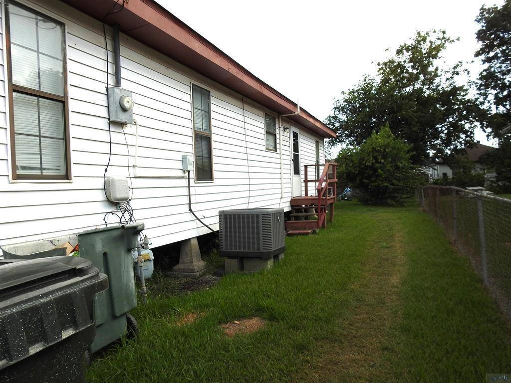 Houma, LA 70360,824 Elder St