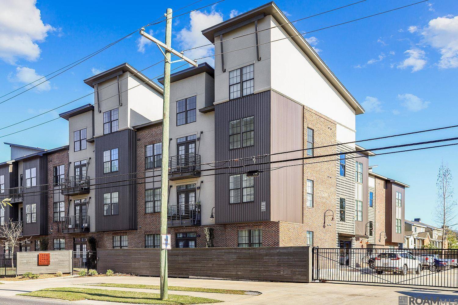 Baton Rouge, LA 70808,255 E Boyd Dr ##110