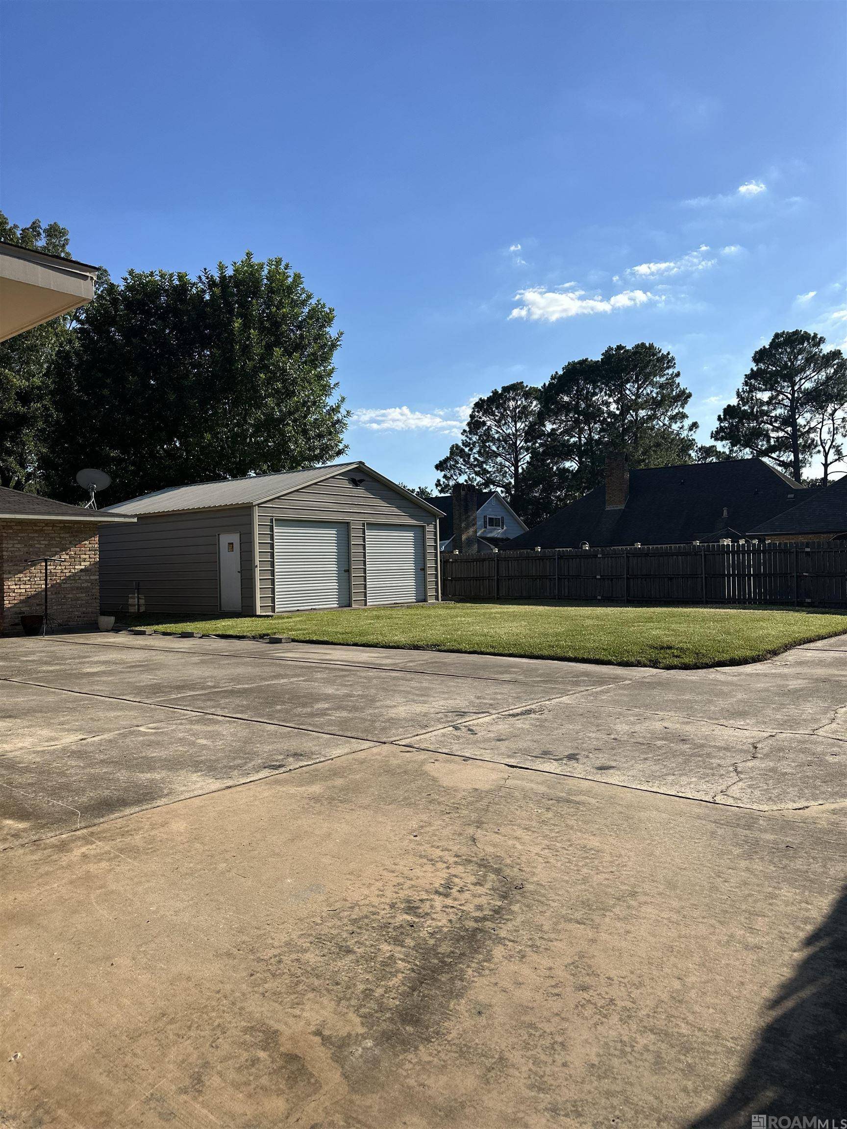 Baton Rouge, LA 70816,2358 W Highmeadow Ct