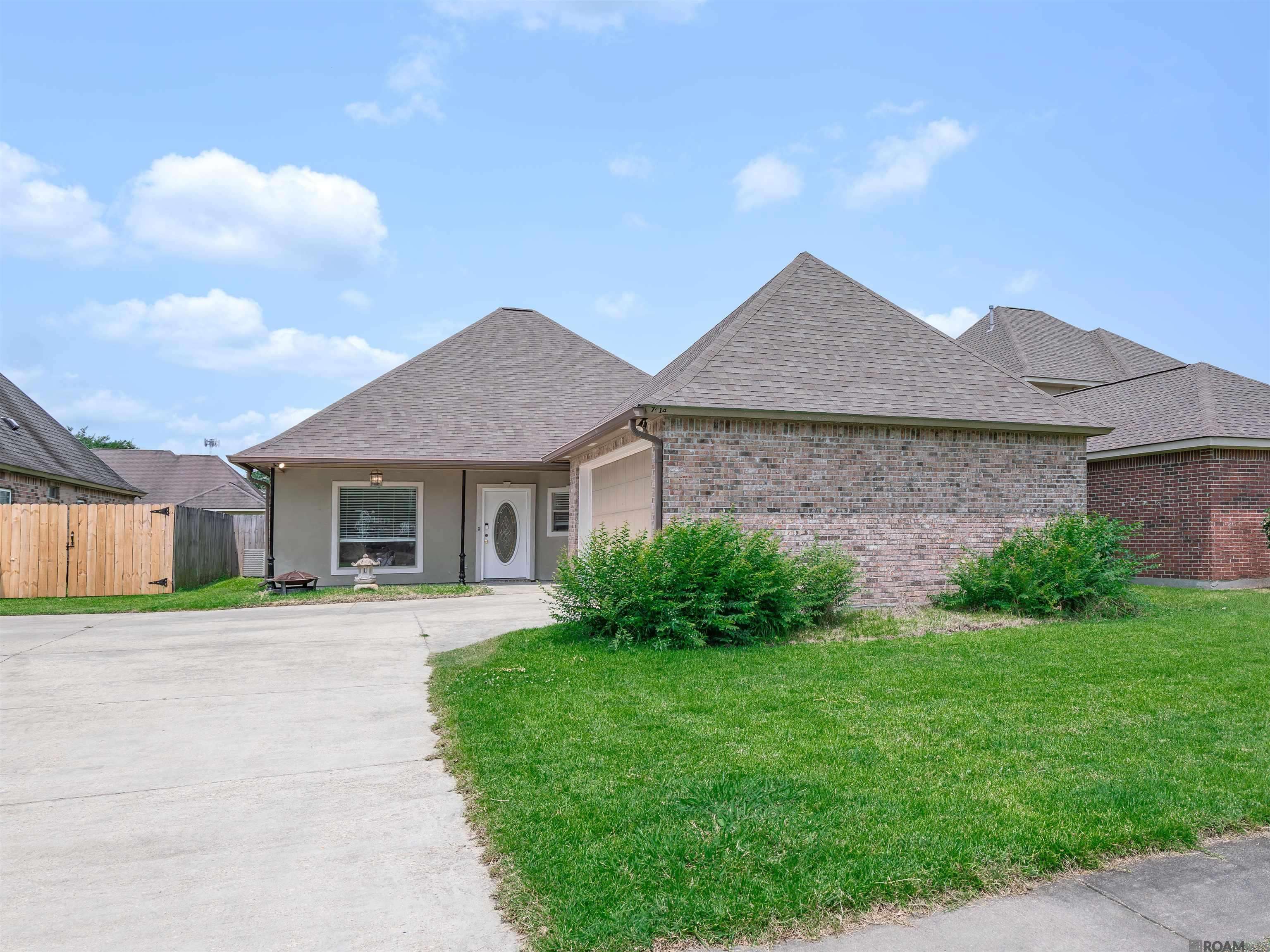 Baton Rouge, LA 70817,7014 Beau Darren Dr