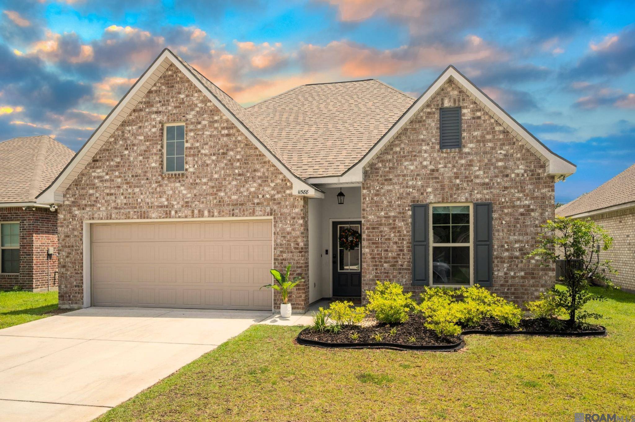 Denham Springs, LA 70726,11588 Regal St