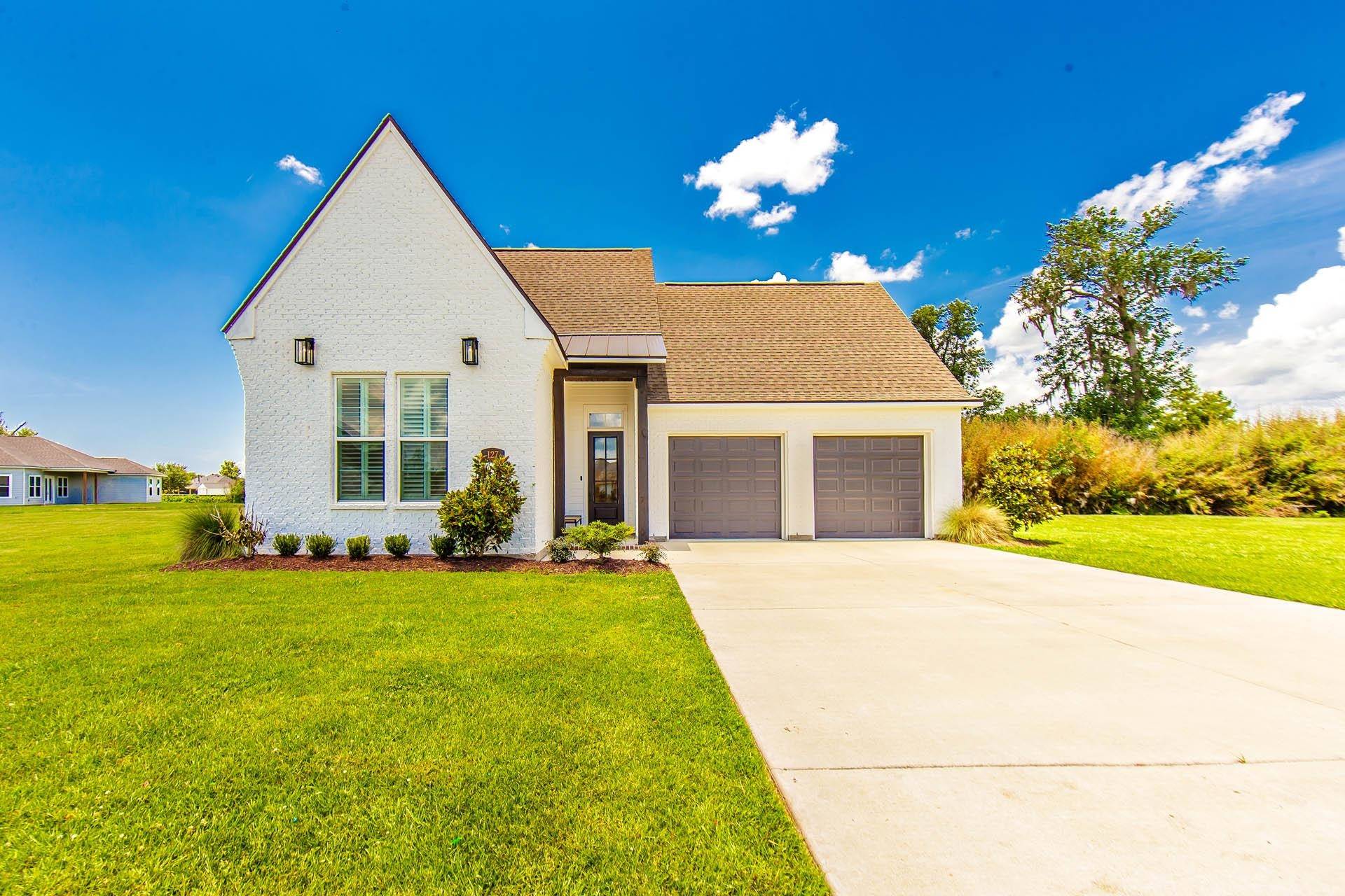 Houma, LA 70364,127 Lyndale Ct.
