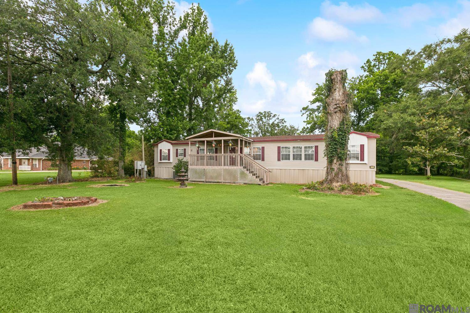 Gonzales, LA 70737,1210 E La Hwy 30