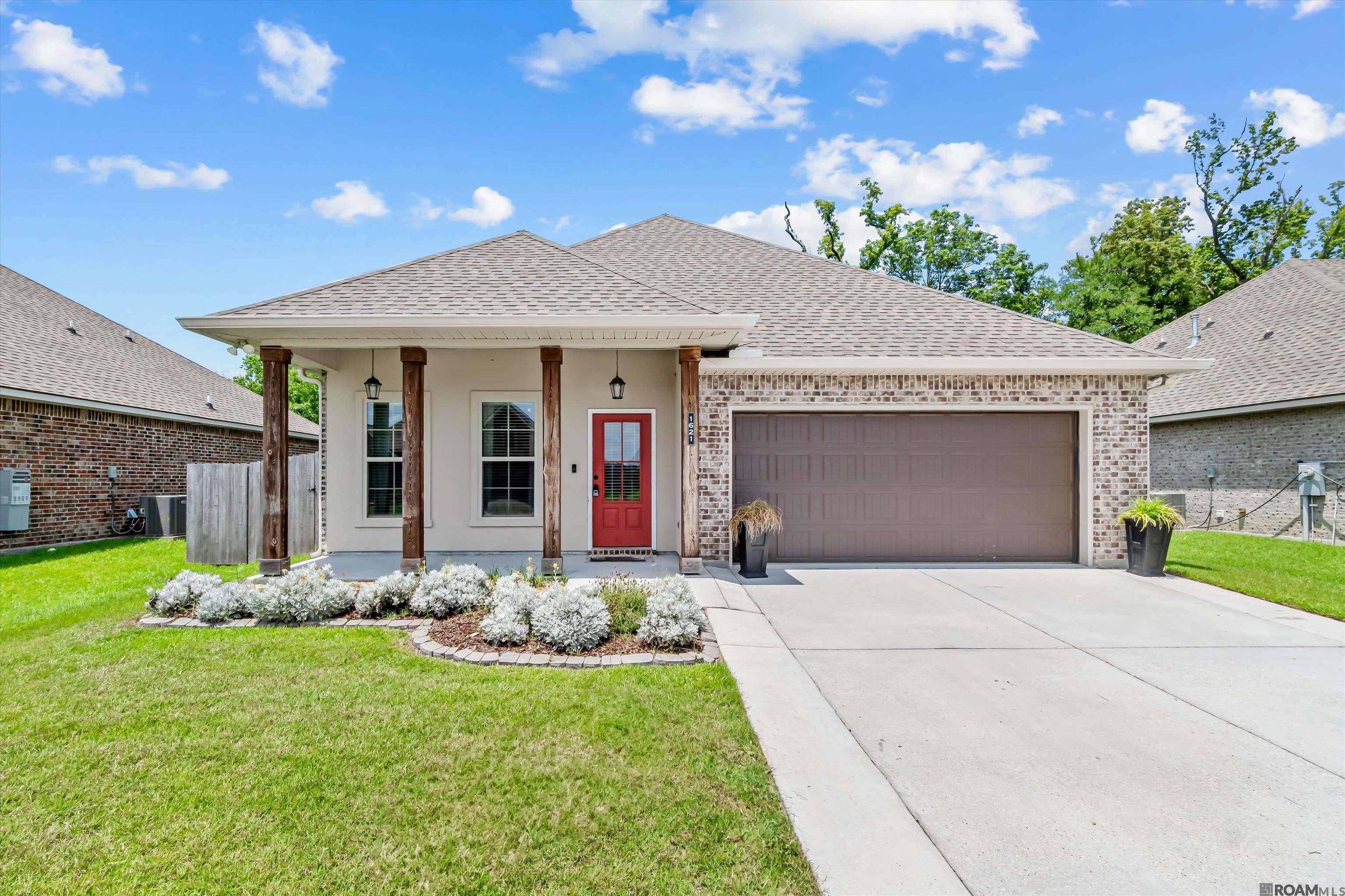 Zachary, LA 70791,1621 N Plains Rd