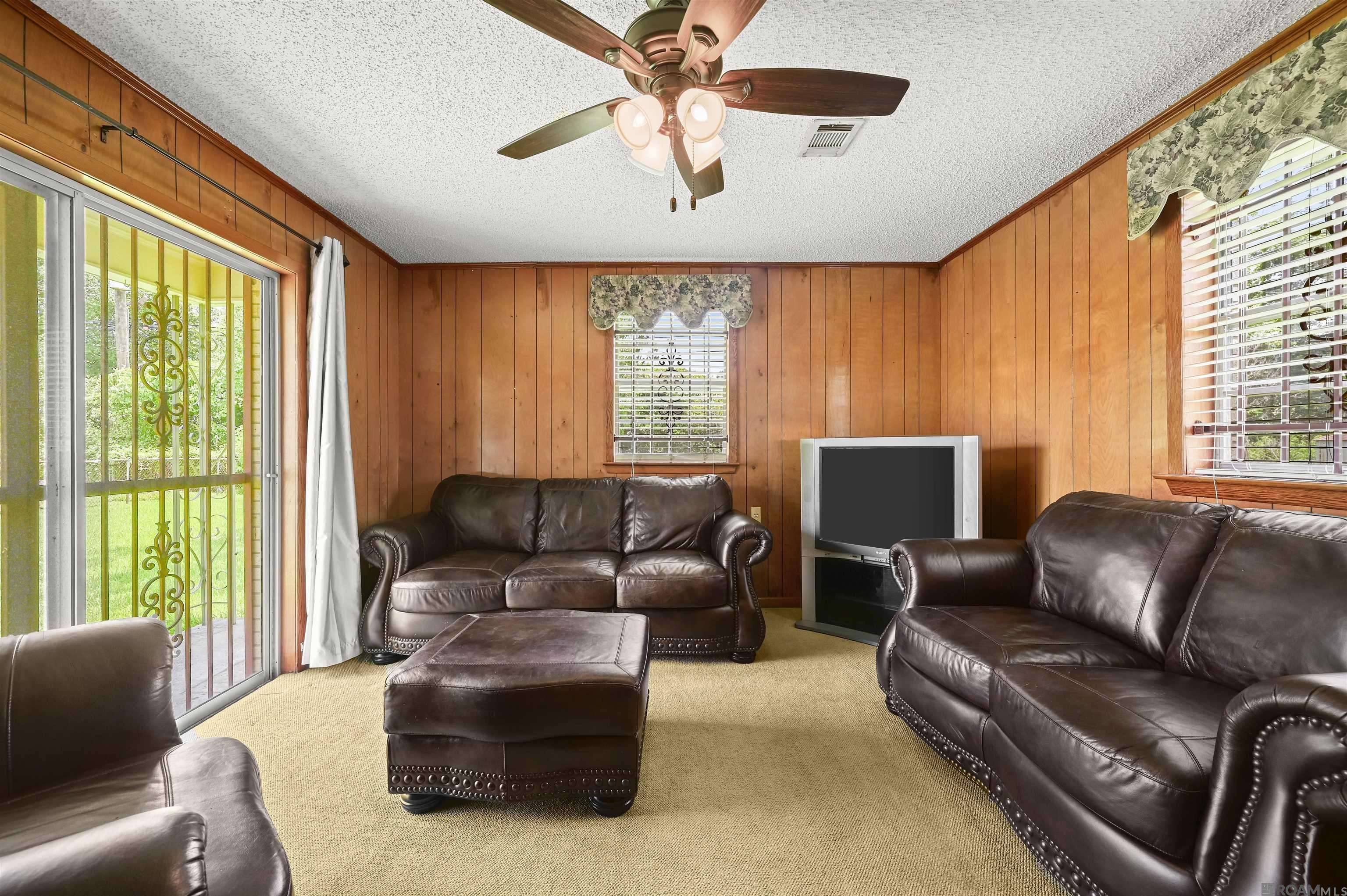 Baton Rouge, LA 70807,1220 Silverwood Dr