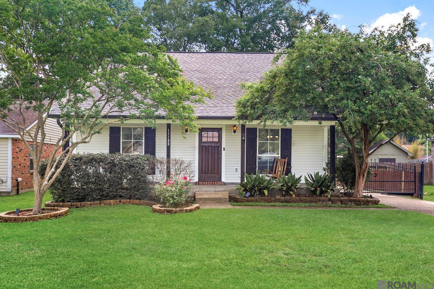 Central, LA 70739,11188 Village Green Dr