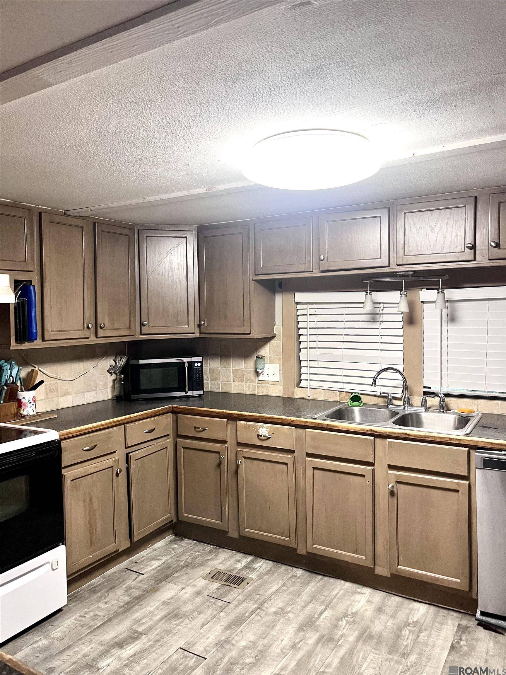 Denham Springs, LA 70726,24851 Heritage Dr