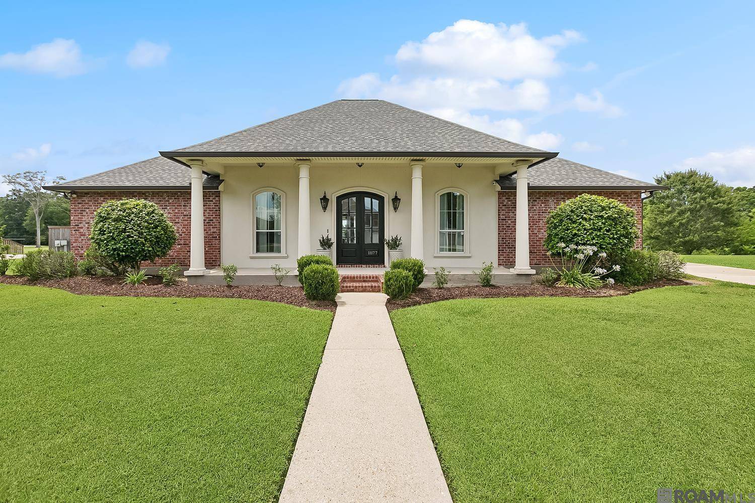 St Amant, LA 70774,11177 Toria Ln