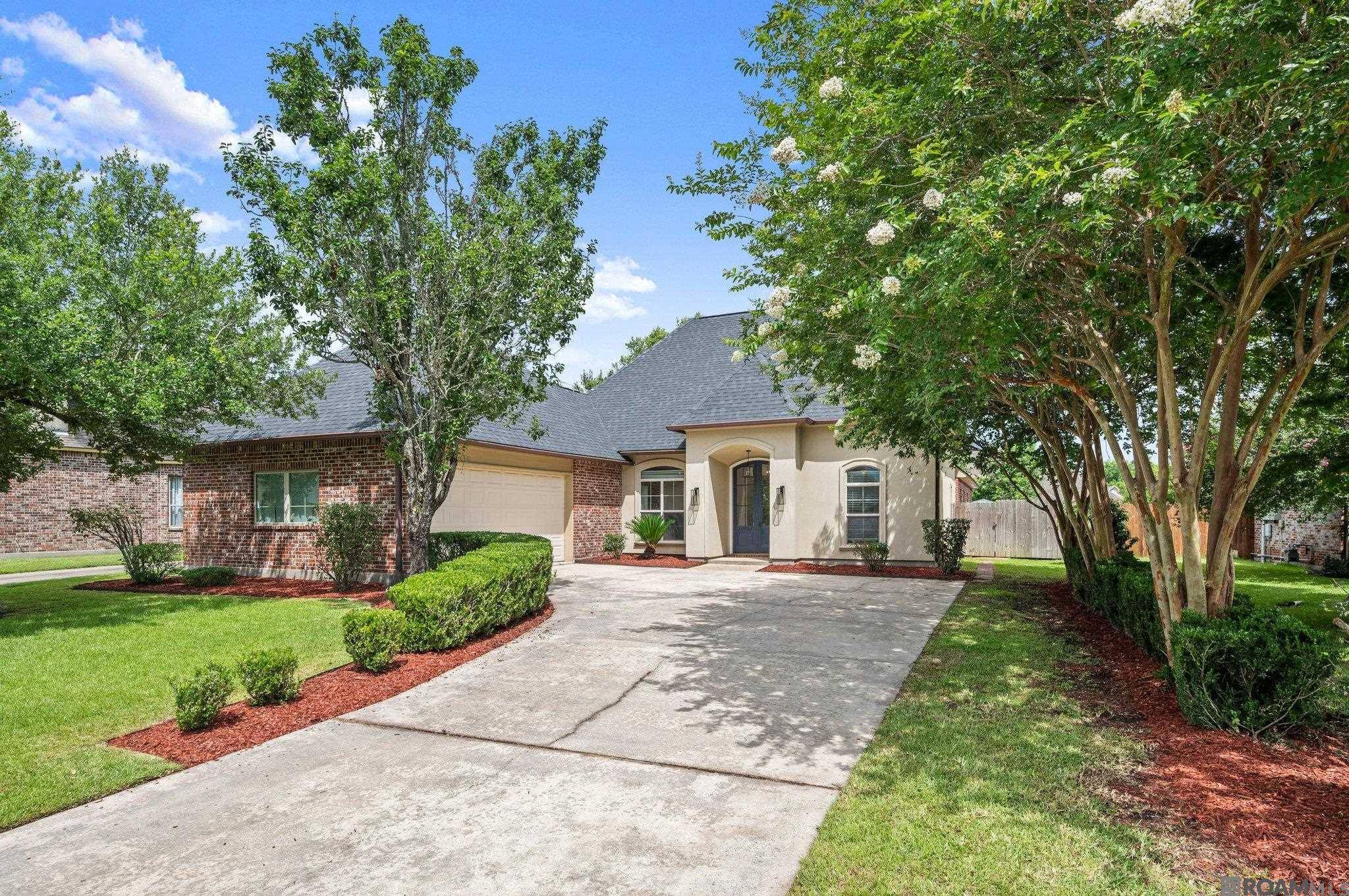 Saint George, LA 70810,10721 Hillmont Ave